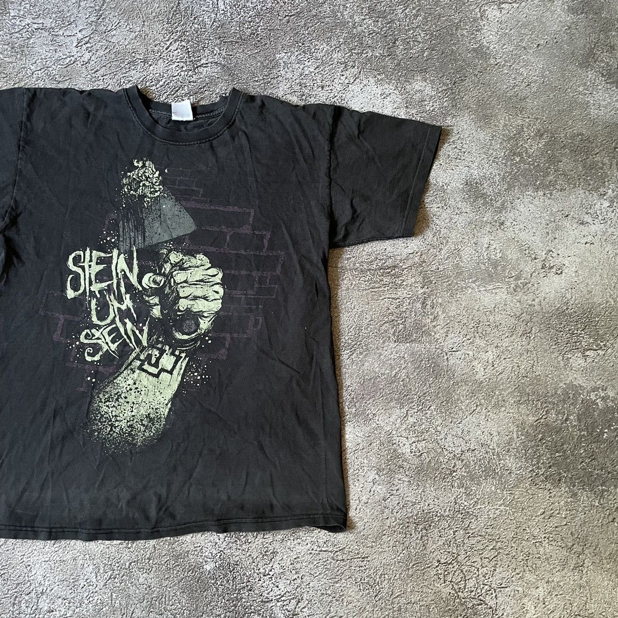 Vintage Vintage Y2K Faded Black Graphic Tee Horror Punk Skate Boxy M Size US M / EU 48-50 / 2 - 4 Thumbnail