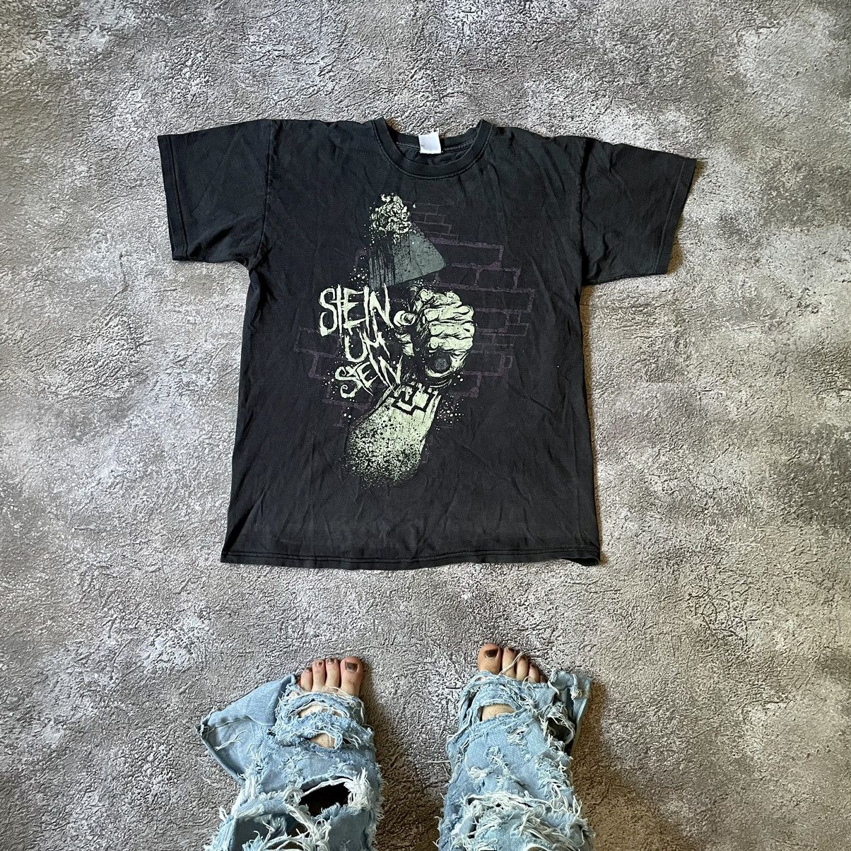 Vintage Vintage Y2K Faded Black Graphic Tee Horror Punk Skate Boxy M Size US M / EU 48-50 / 2 - 2 Thumbnail