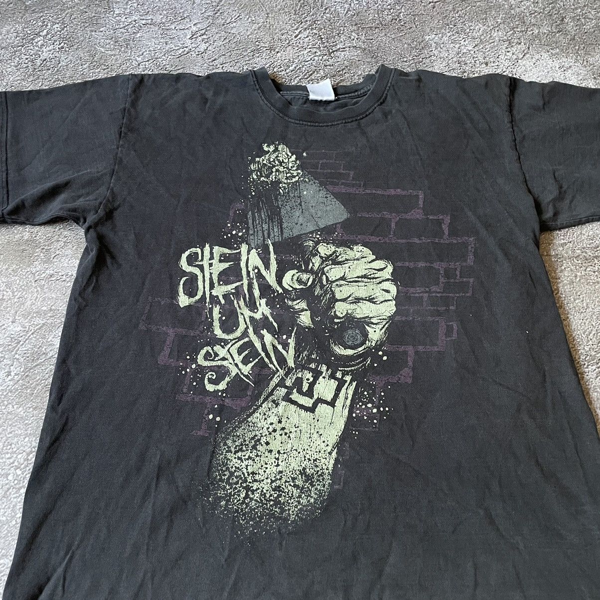 Vintage Vintage Y2K Faded Black Graphic Tee Horror Punk Skate Boxy M Size US M / EU 48-50 / 2 - 1 Thumbnail