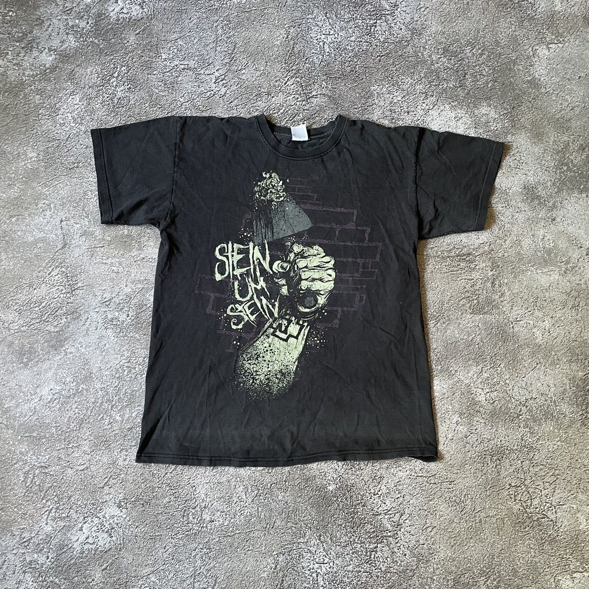 Vintage Vintage Y2K Faded Black Graphic Tee Horror Punk Skate Boxy M Size US M / EU 48-50 / 2 - 3 Thumbnail