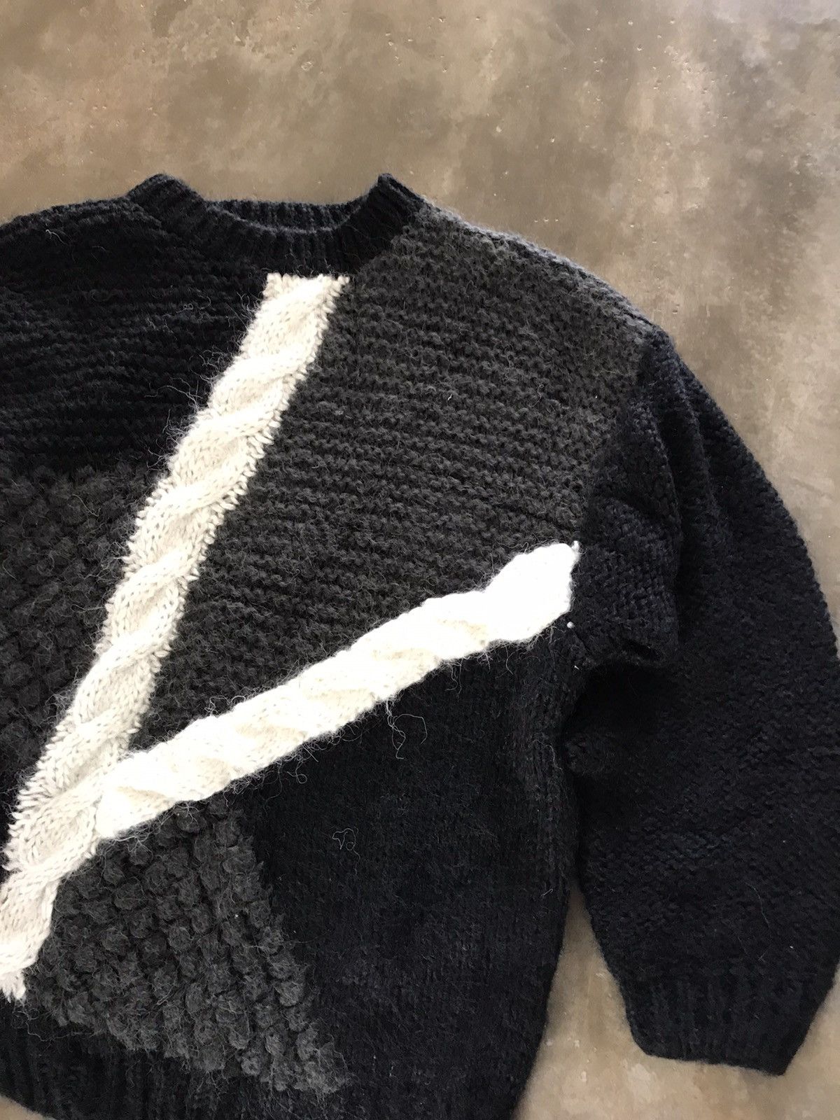 Japanese Brand Vintage Elvencedor Printed Wool Knit Sweater Size US L / EU 52-54 / 3 - 5 Thumbnail