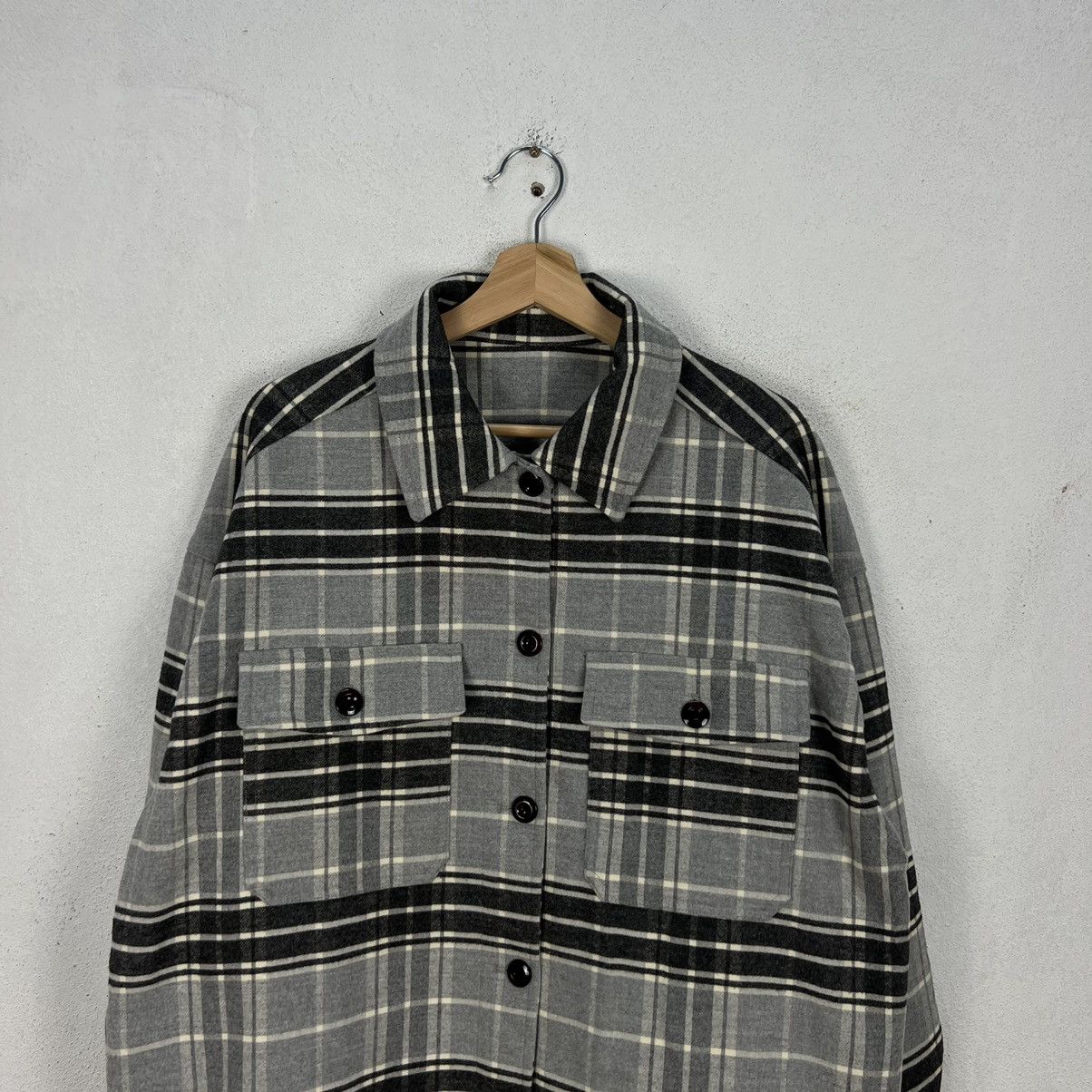 Flannel × Japanese Brand VINTAGE GU JAPAN FLANNEL JACKET TARTAN DESIGN GENTLY USED Size US XL / EU 56 / 4 - 3 Thumbnail