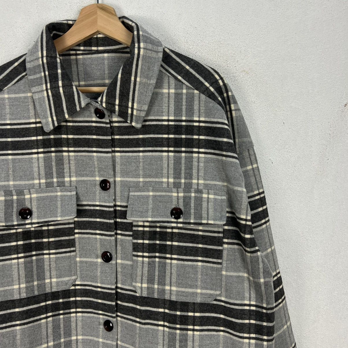 Flannel × Japanese Brand VINTAGE GU JAPAN FLANNEL JACKET TARTAN DESIGN GENTLY USED Size US XL / EU 56 / 4 - 6 Thumbnail