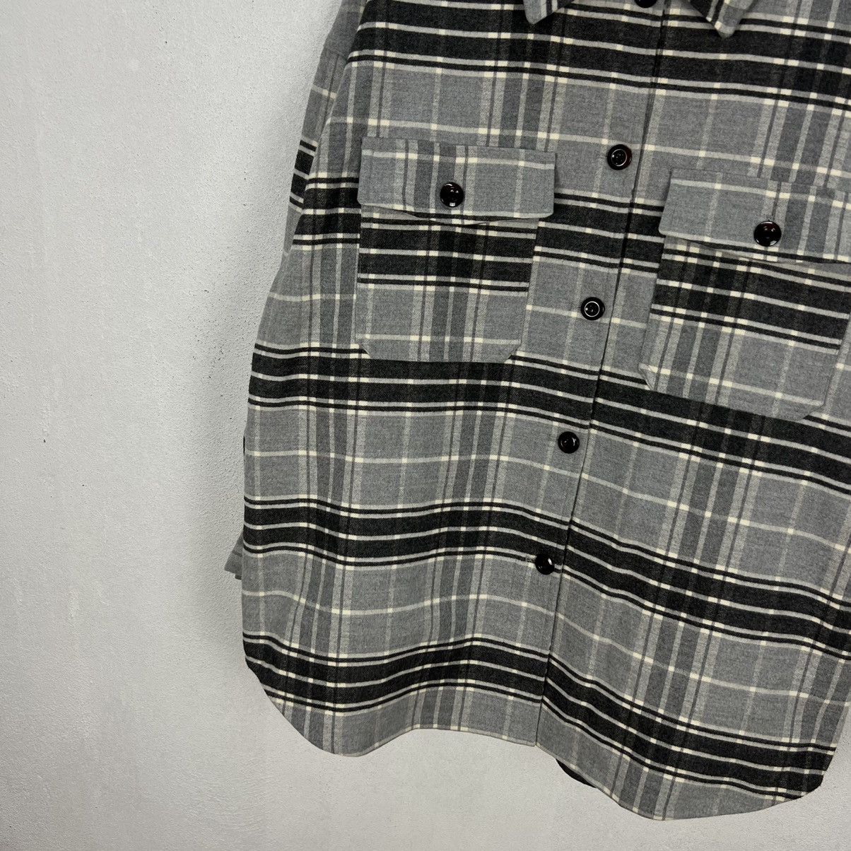 Flannel × Japanese Brand VINTAGE GU JAPAN FLANNEL JACKET TARTAN DESIGN GENTLY USED Size US XL / EU 56 / 4 - 4 Thumbnail