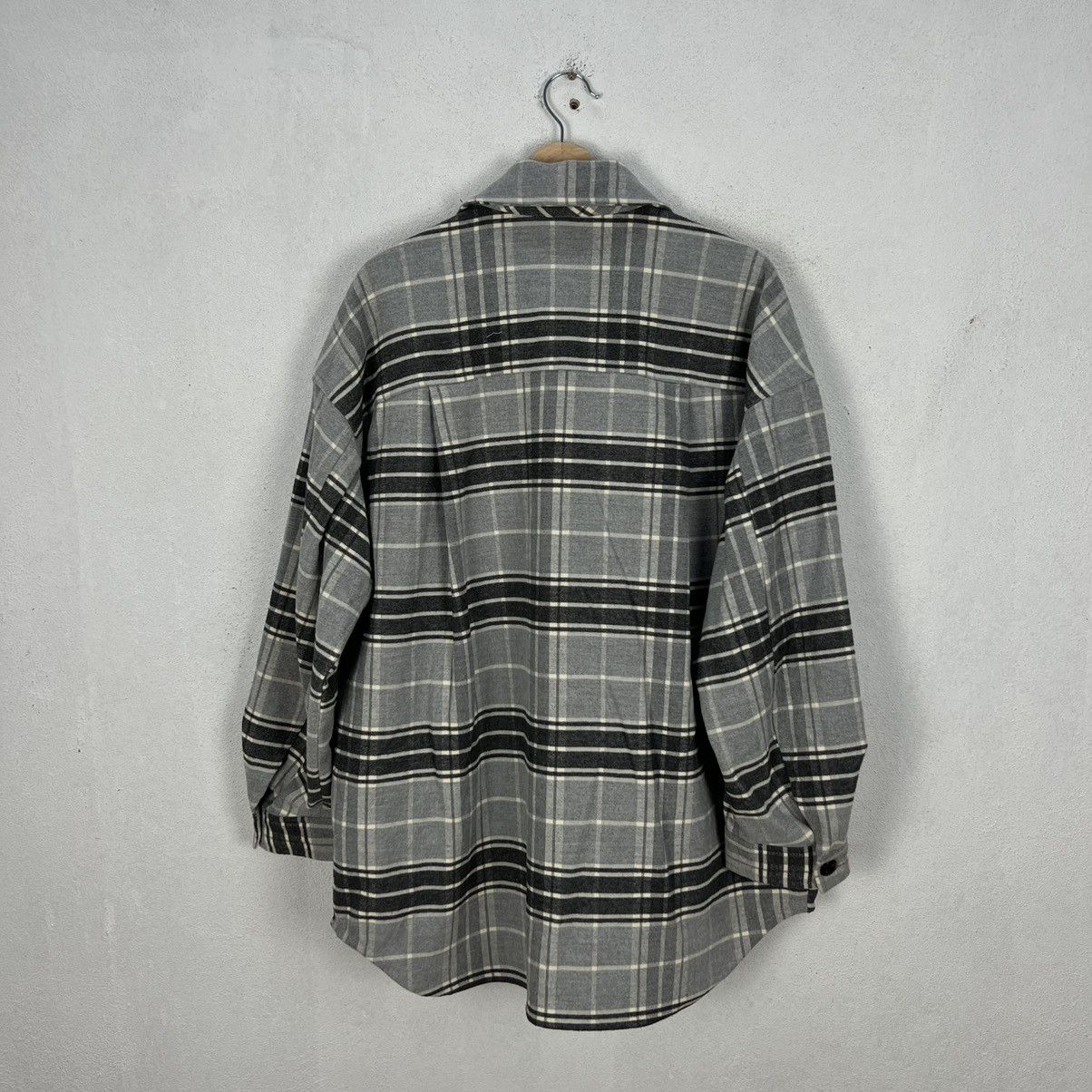 Flannel × Japanese Brand VINTAGE GU JAPAN FLANNEL JACKET TARTAN DESIGN GENTLY USED Size US XL / EU 56 / 4 - 9 Thumbnail