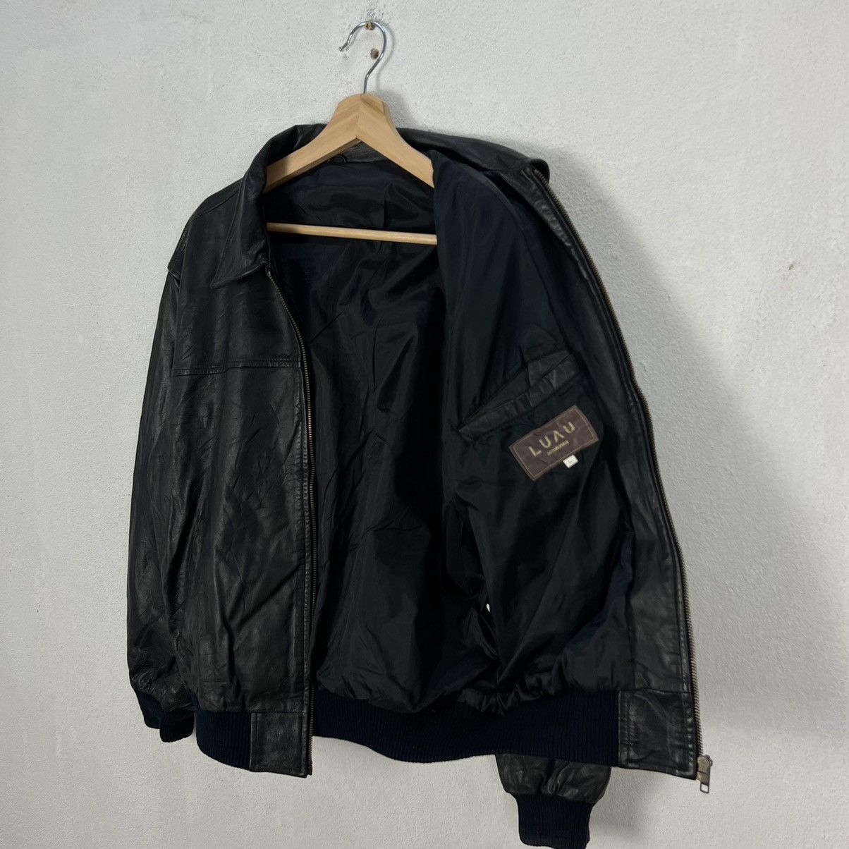 Japanese Brand VINTAGE BOMBER LEATHER JACKET LUAU ATSUKAWA JAPAN Size US L / EU 52-54 / 3 - 11 Thumbnail