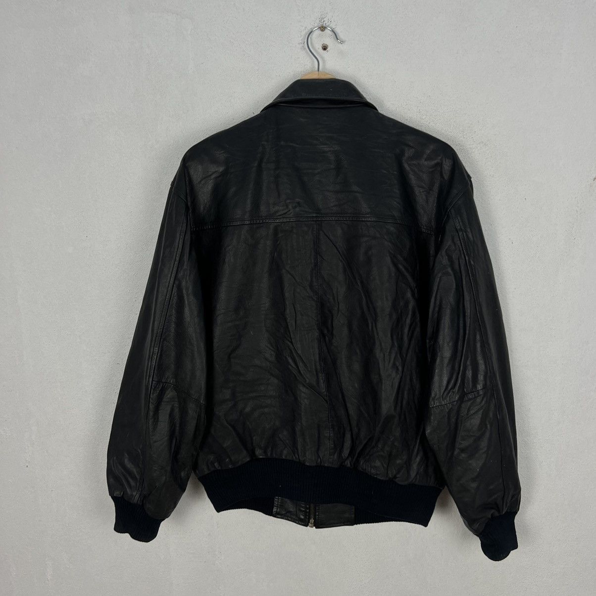 Japanese Brand VINTAGE BOMBER LEATHER JACKET LUAU ATSUKAWA JAPAN Size US L / EU 52-54 / 3 - 8 Thumbnail
