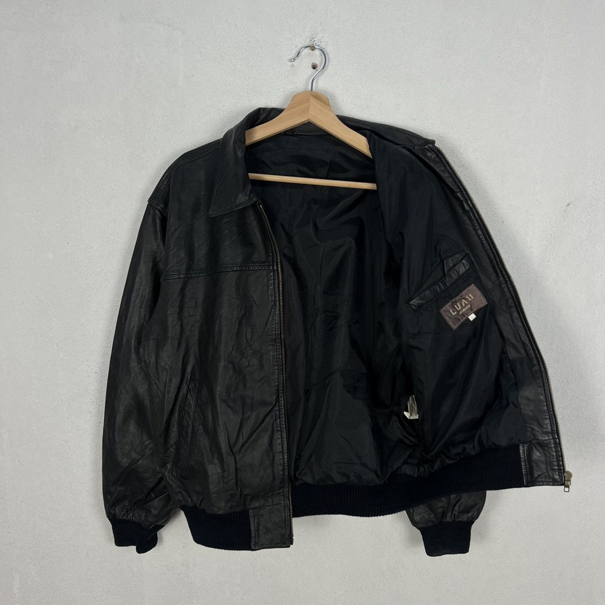 Japanese Brand VINTAGE BOMBER LEATHER JACKET LUAU ATSUKAWA JAPAN Size US L / EU 52-54 / 3 - 10 Thumbnail