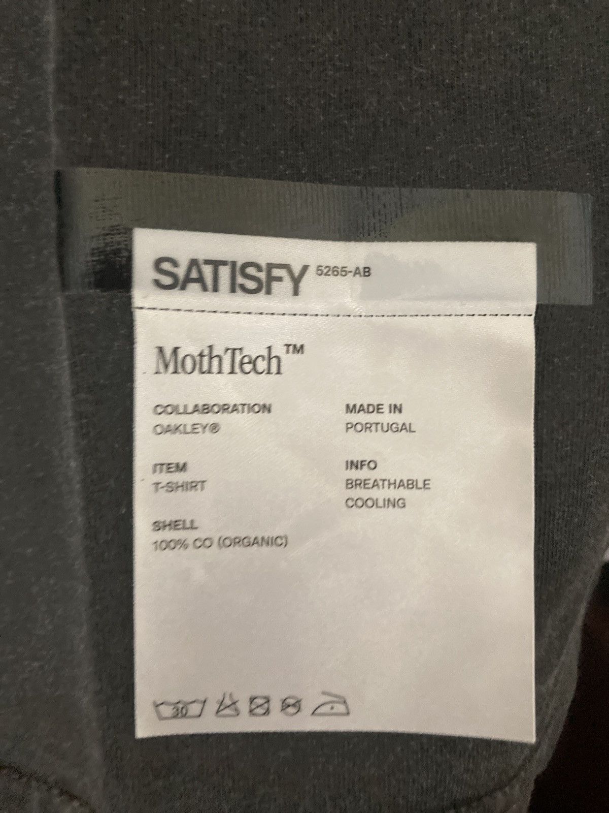 Oakley × Satisfy Mothtech Oakley t-shirt | Grailed Oakley × Satisfy Mothtech Oakley t-shirt | Grailed