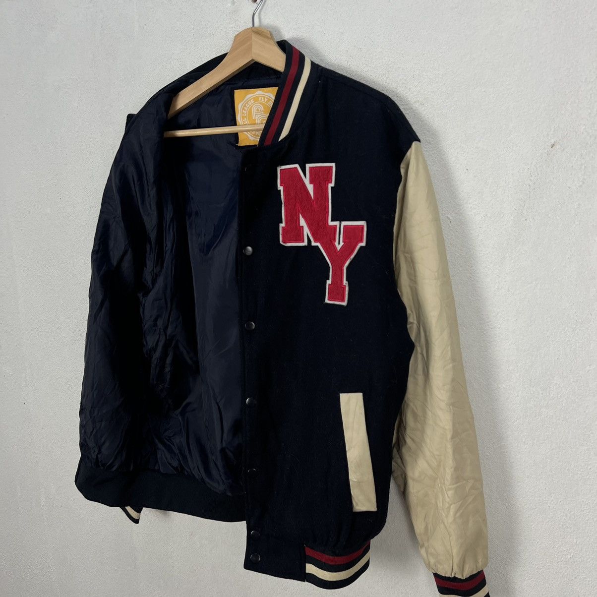 Japanese Brand VARSITY JACKET MLB NEW YORK BIG LOGO Size US M / EU 48-50 / 2 - 12 Thumbnail