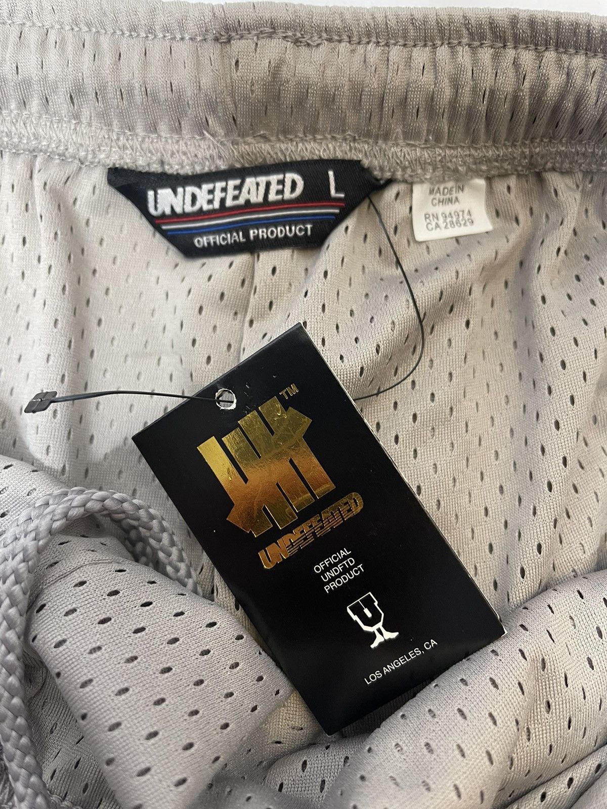 Undefeated Nike sb undefeated shorts yeezy supreme jordan huff kith Size US 32 / EU 48 - 6 Thumbnail