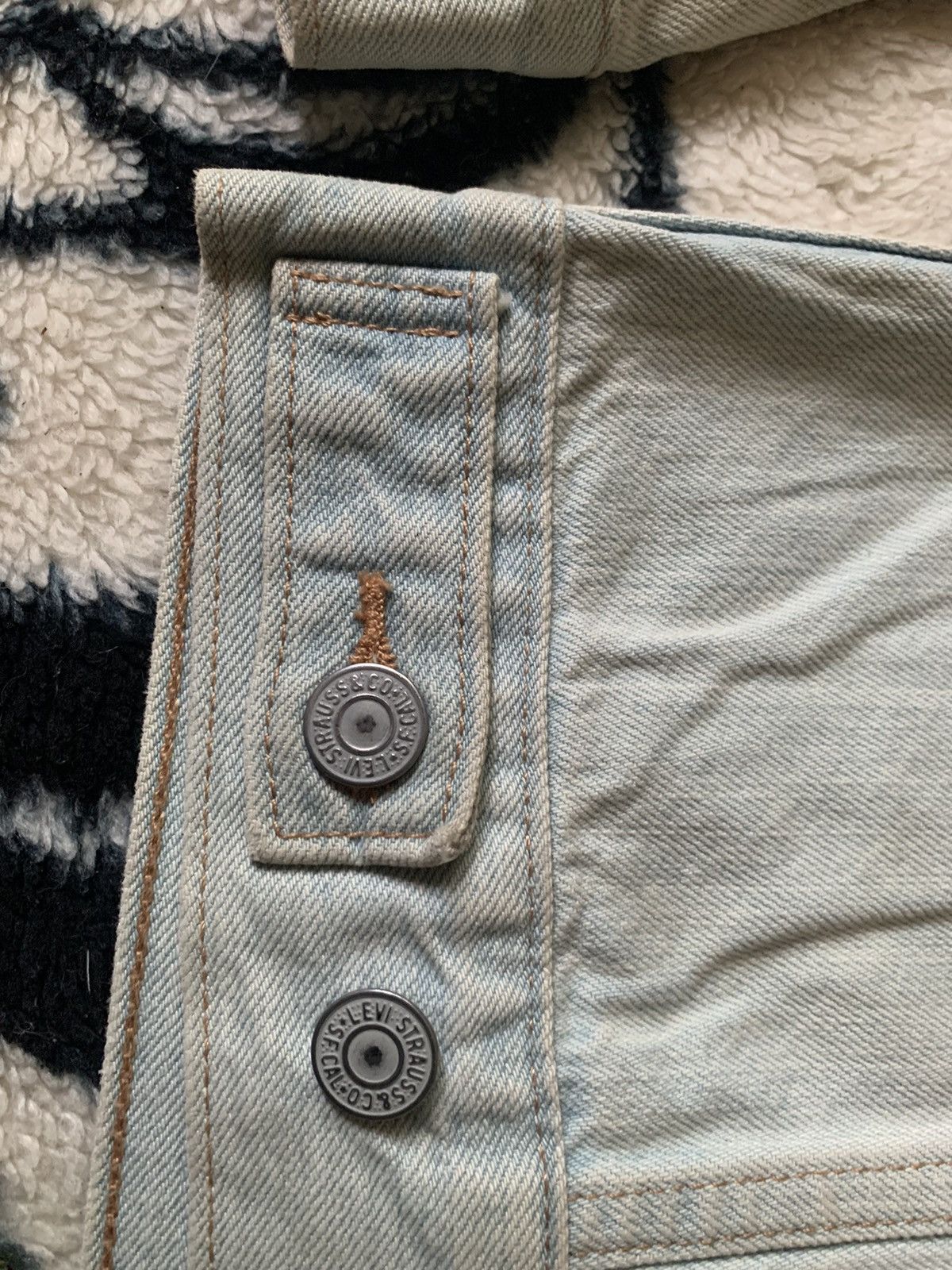 Levi's Vintage Clothing LEVIS JACKET CUSTOM PATCHES DESIGN RARE DENIM JACKET Size S / US 4 / IT 40 - 9 Thumbnail