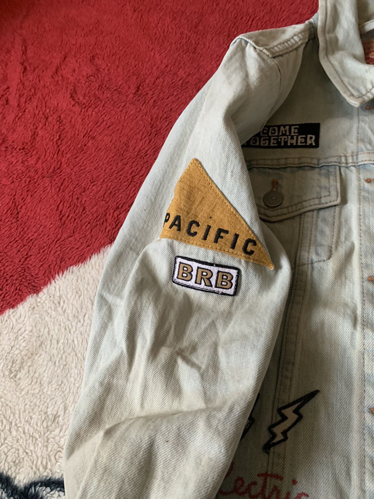Levi's Vintage Clothing LEVIS JACKET CUSTOM PATCHES DESIGN RARE DENIM JACKET Size S / US 4 / IT 40 - 5 Thumbnail