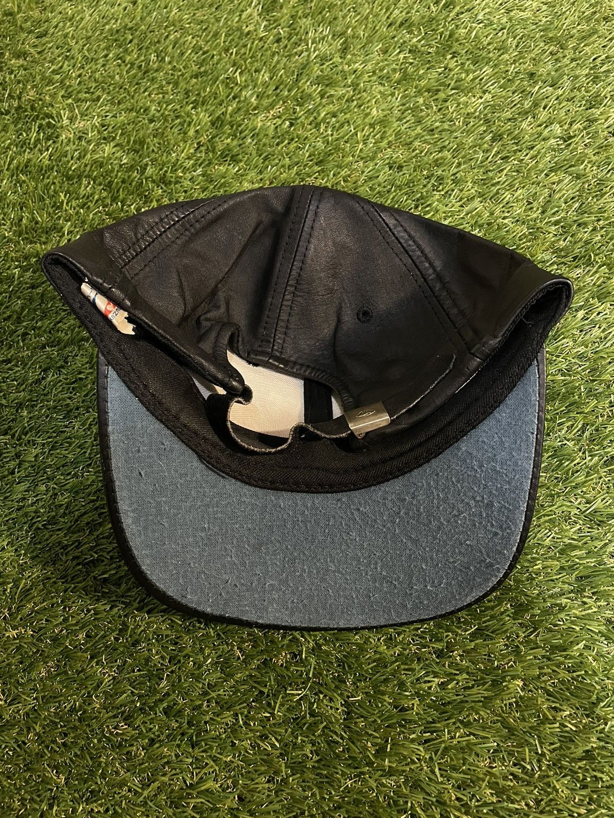 Sports Specialties SPORTS SPECIALTIES CHICAGO BULLS Leather Script Snapback Cap Size ONE SIZE - 2 Thumbnail