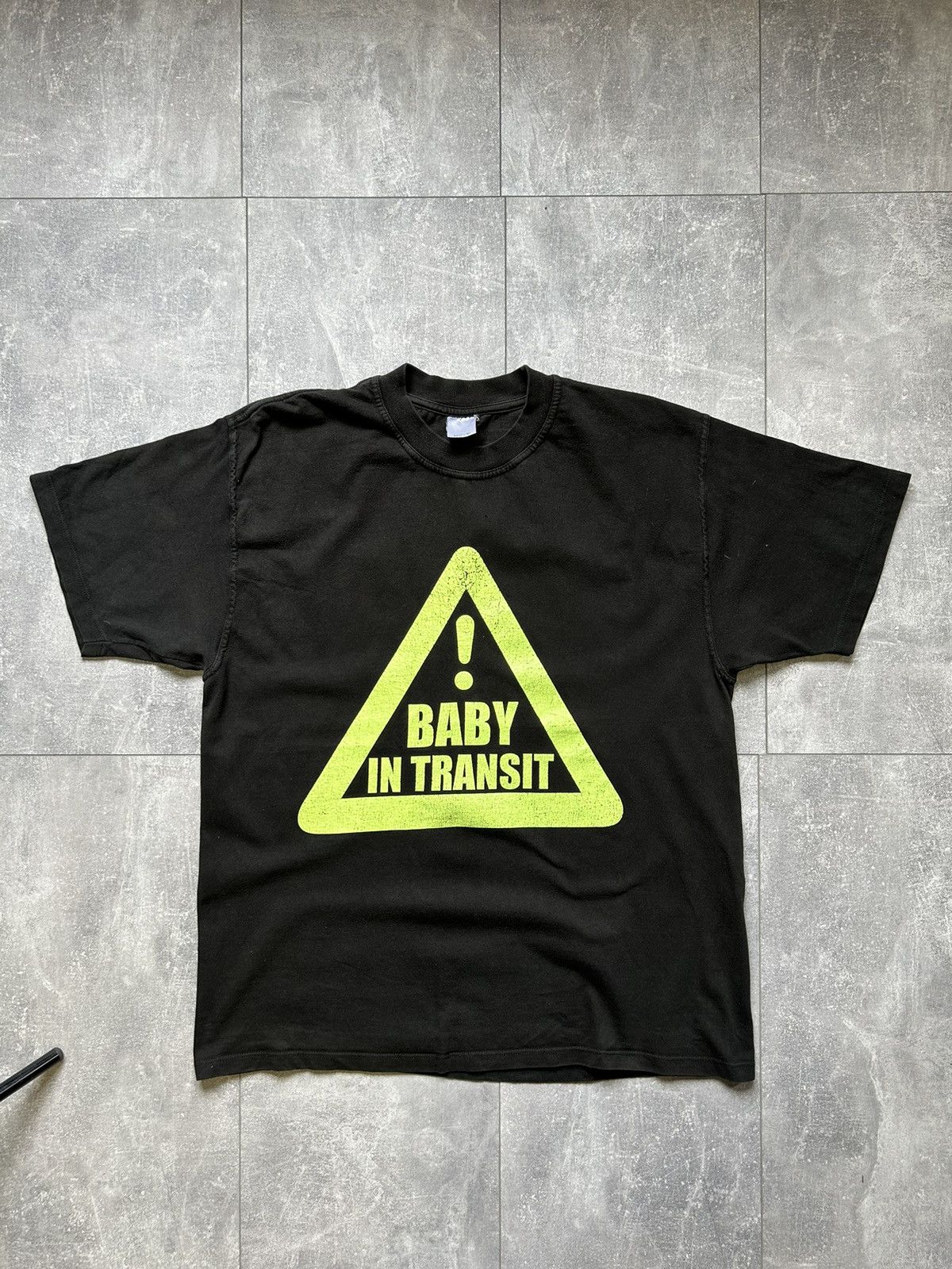 Vintage Mens Vintage Art Baby In Transit T Shirt Humor rare tee Size US XL / EU 56 / 4 - 1 Thumbnail