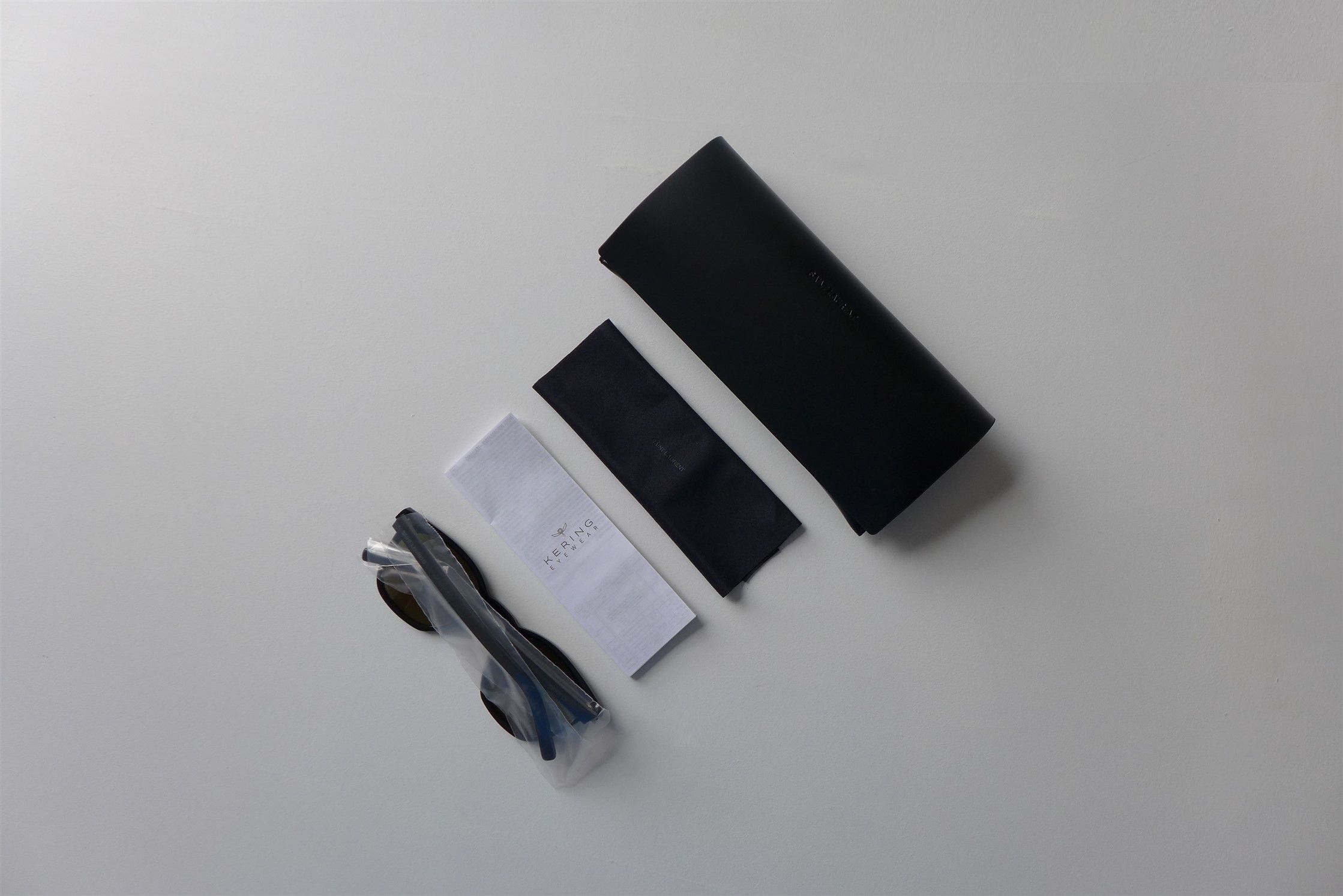 Saint Laurent Paris Saint Laurent Classic SL28 Sunglasses - Black & Gold Size ONE SIZE - 5 Thumbnail