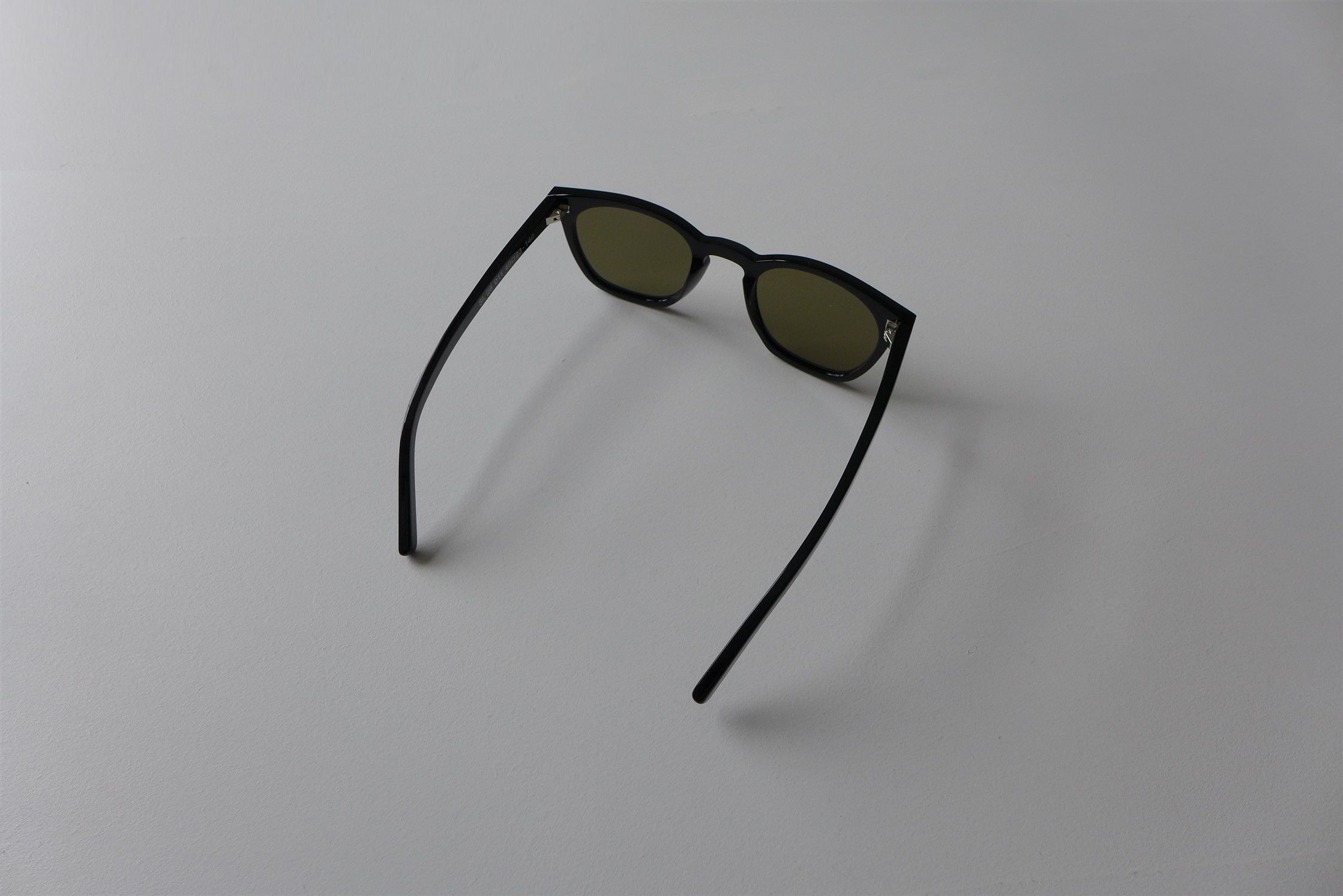 Saint Laurent Paris Saint Laurent Classic SL28 Sunglasses - Black & Gold Size ONE SIZE - 7 Thumbnail