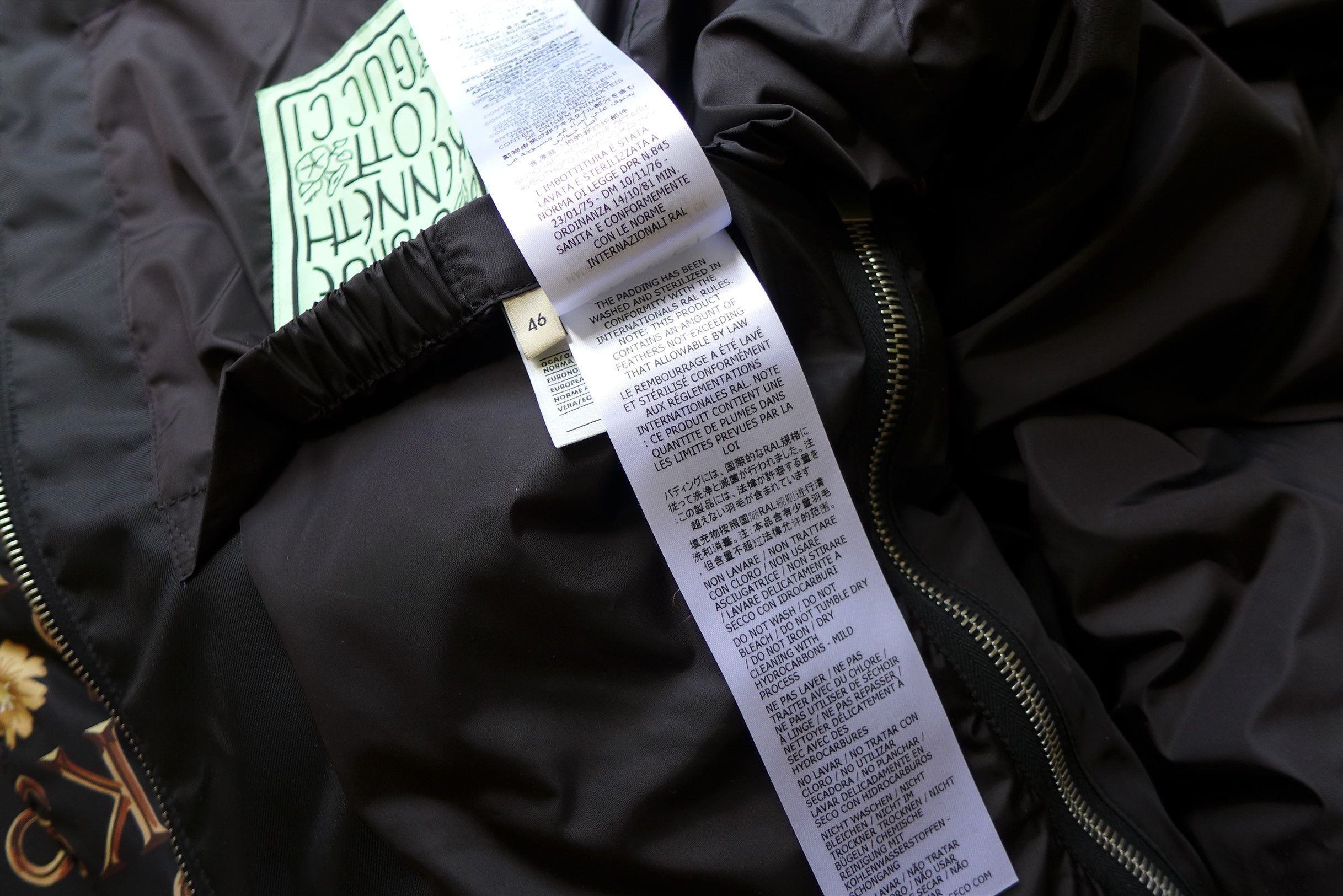 Gucci Gucci x Ken Scott Convertible Down Jacket. Size US S / EU 44-46 / 1 - 23 Thumbnail