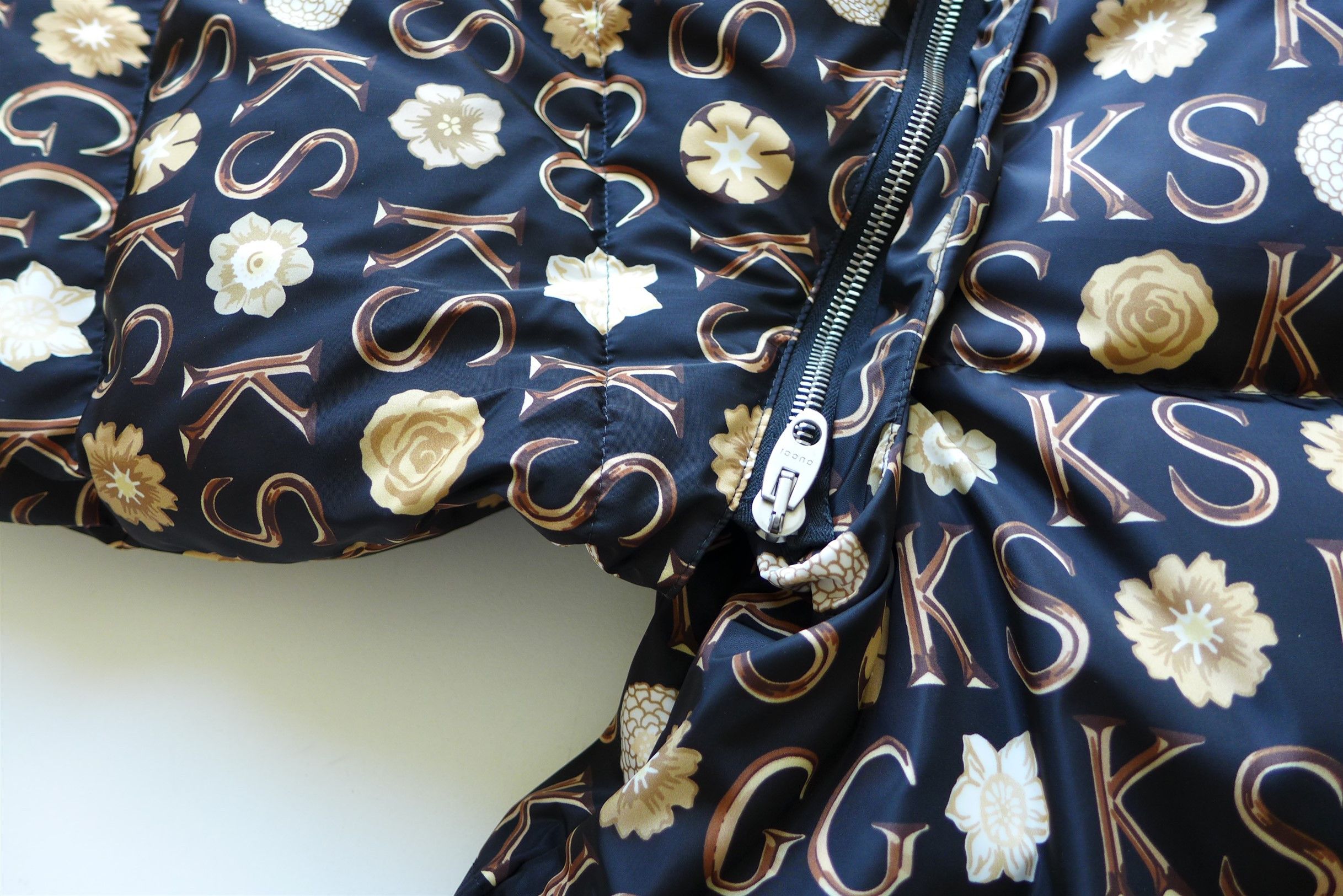 Gucci Gucci x Ken Scott Convertible Down Jacket Size US M / EU 48-50 / 2 - 17 Thumbnail