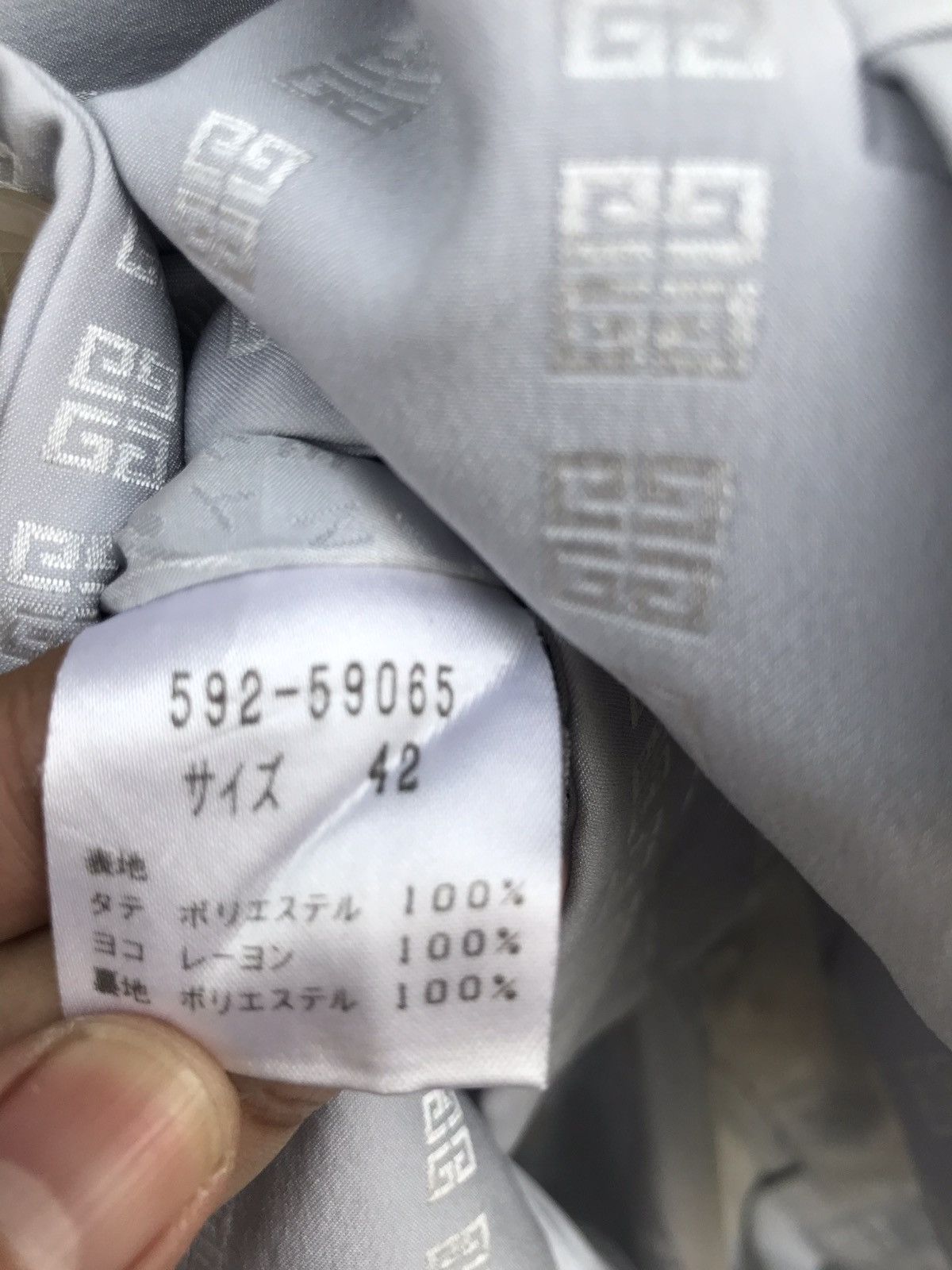 Givenchy Vintage GIVENCHY Boutiques Monogram Jacket Size US XS / EU 42 / 0 - 8 Thumbnail
