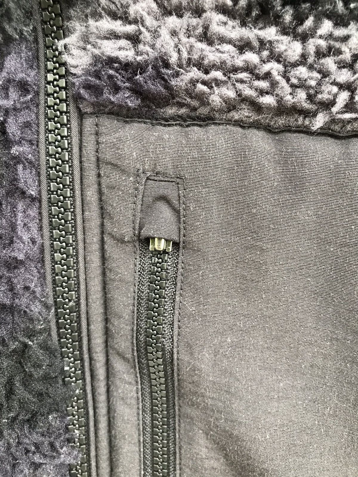 Uniqlo Uniqlo Camo Sherpa Jacket Size US S / EU 44-46 / 1 - 4 Thumbnail