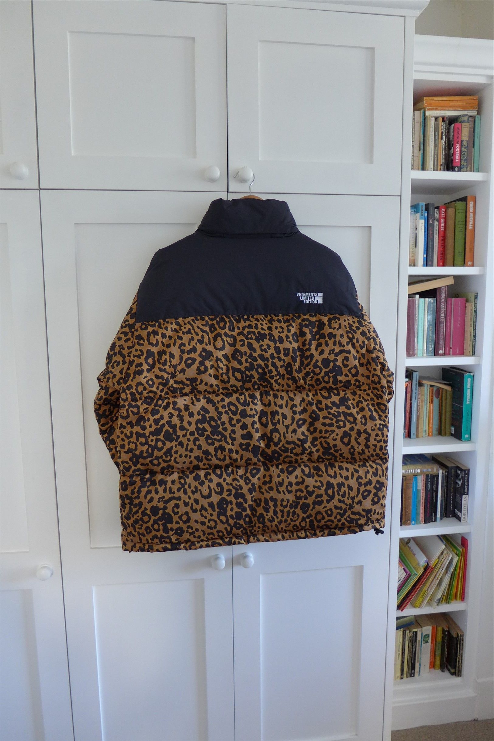 Vetements Vetements Limited Edition Leopard Print Down Puffer Jacket Size US M / EU 48-50 / 2 - 8 Thumbnail