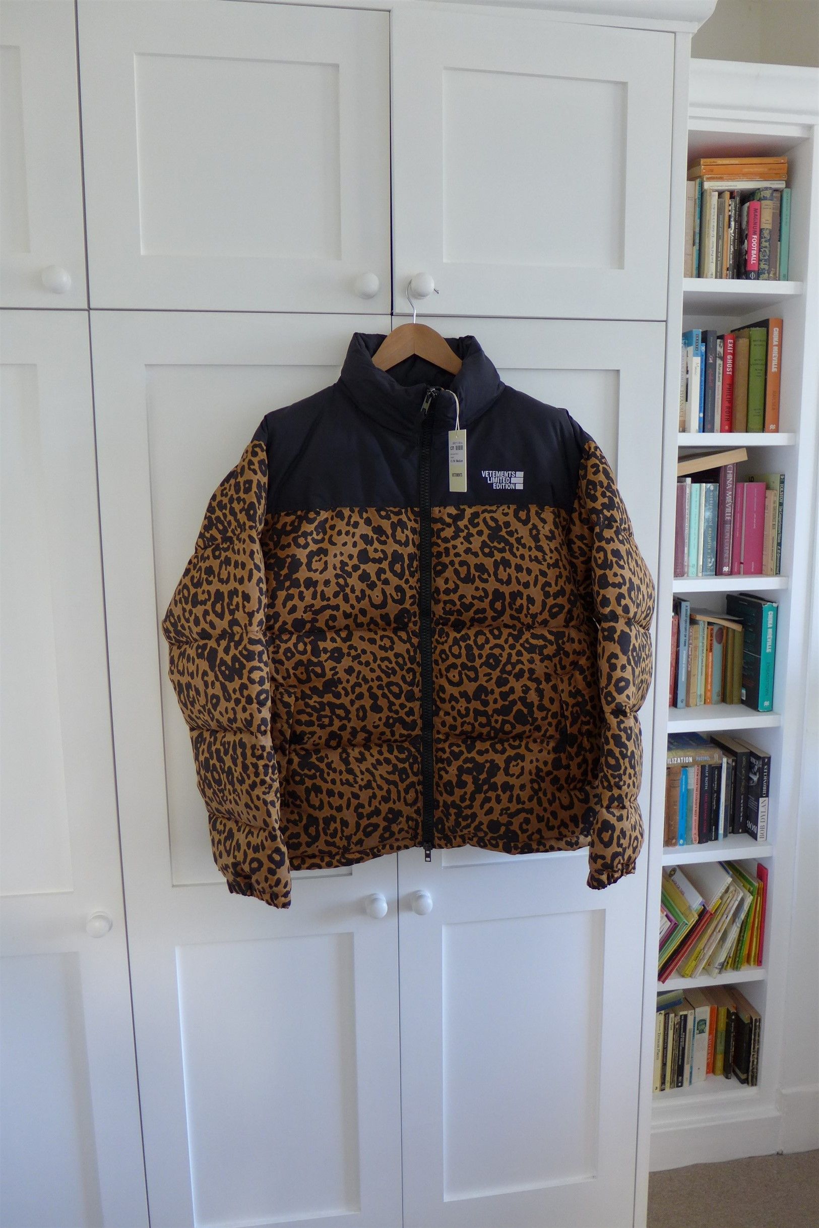 Vetements Vetements Limited Edition Leopard Print Down Puffer Jacket Size US M / EU 48-50 / 2 - 7 Thumbnail