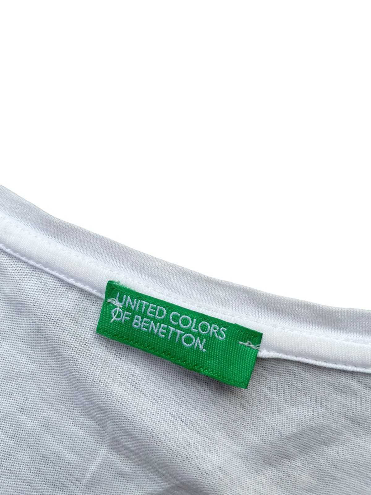 Designer United Colors Of Benetton Joy Tshirt Size M / US 6-8 / IT 42-44 - 5 Thumbnail