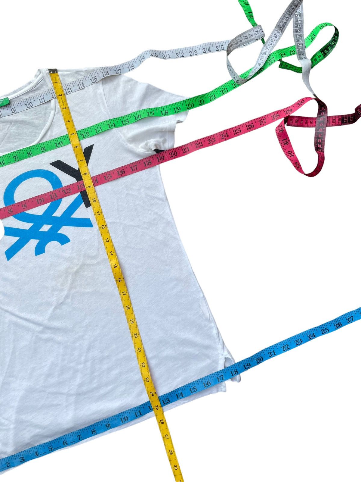 Designer United Colors Of Benetton Joy Tshirt Size M / US 6-8 / IT 42-44 - 9 Thumbnail