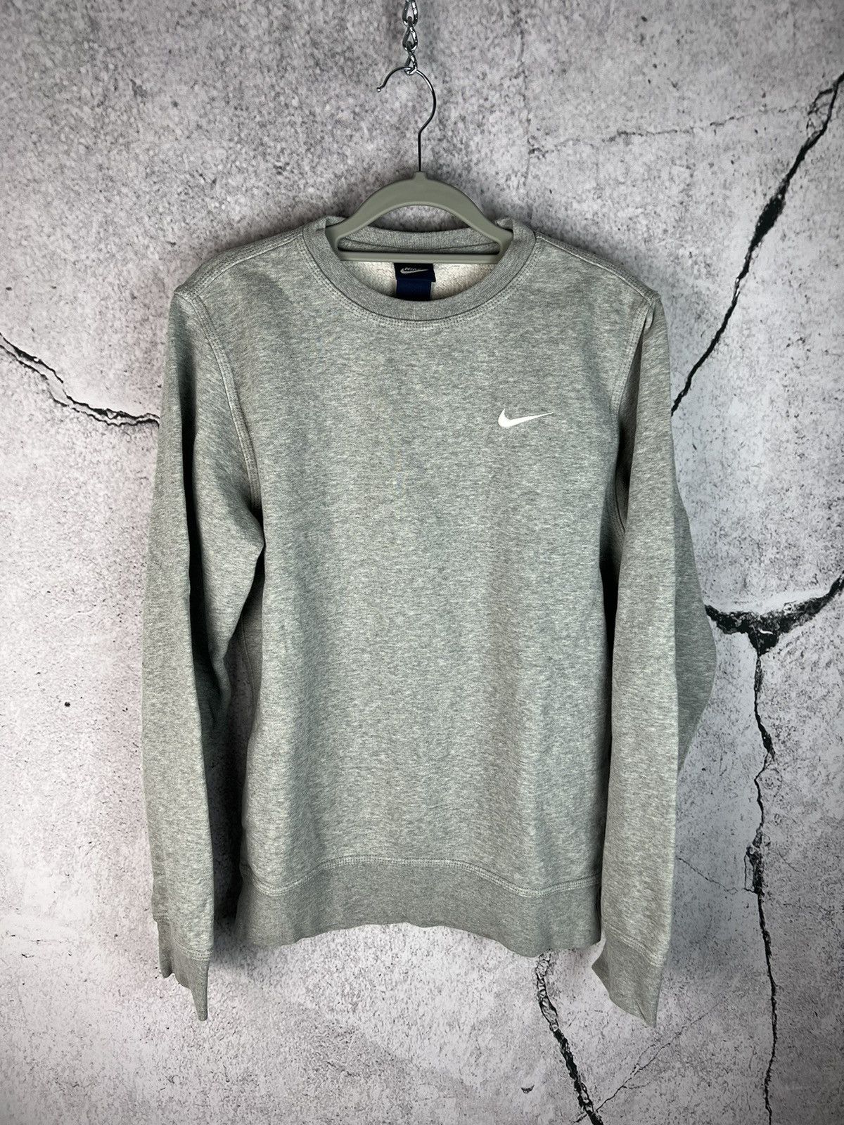 Nike Nike grey swoosh sweatshirt Size US S / EU 44-46 / 1 - 1 Thumbnail