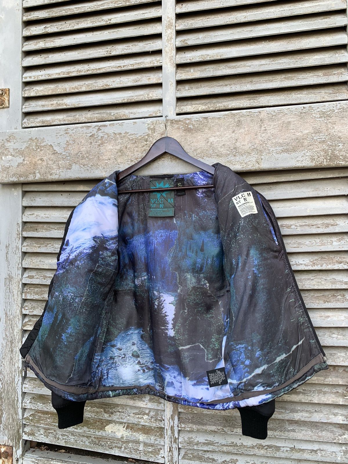 Volcom 🪖Volcum Scout 216VP Light Puffer Bomber Jacket Size US M / EU 48-50 / 2 - 9 Thumbnail