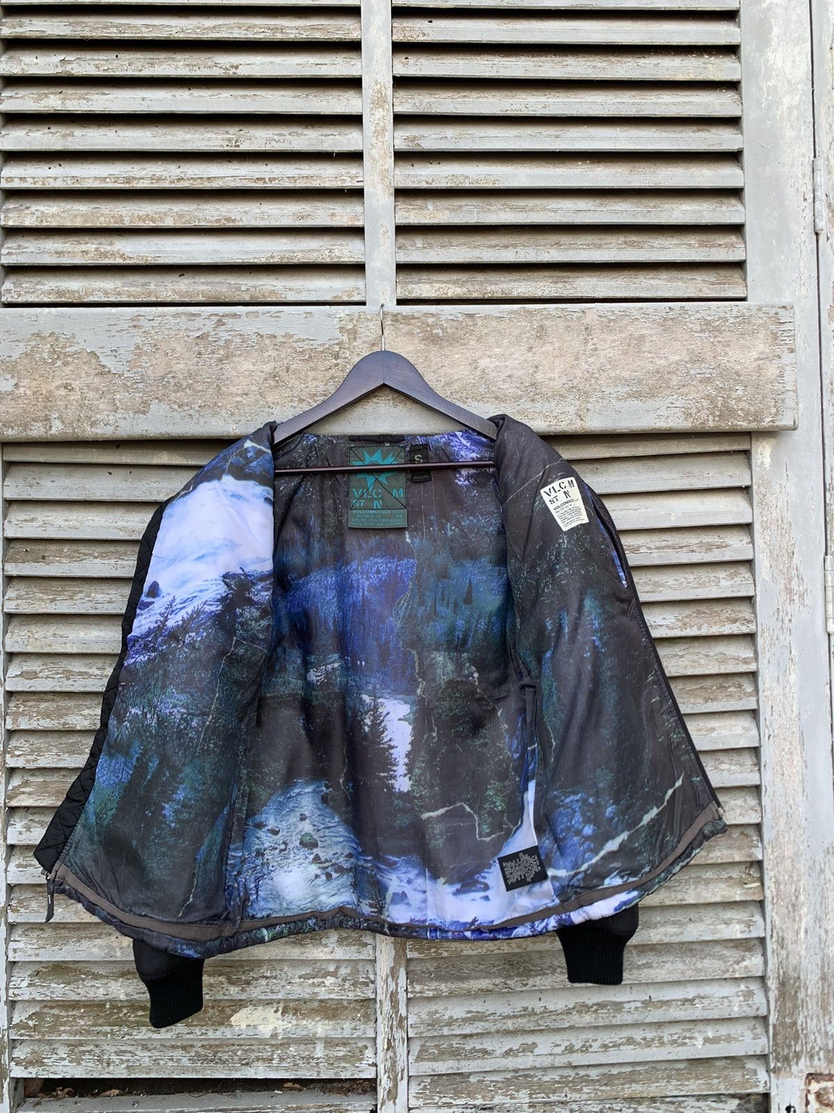 Volcom 🪖Volcum Scout 216VP Light Puffer Bomber Jacket Size US M / EU 48-50 / 2 - 10 Thumbnail