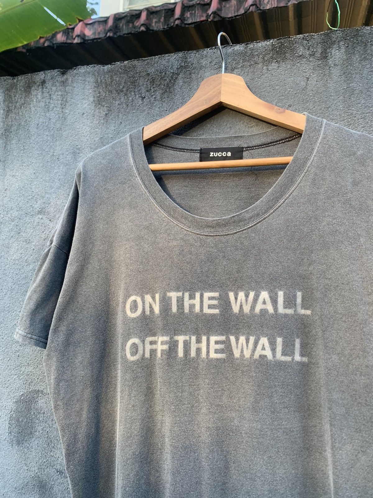 CABANE de ZUCCa Vintage CABANE DE ZUCCA “ON THE WALL OFF THE WALL FADED TEE Size US M / EU 48-50 / 2 - 5 Thumbnail