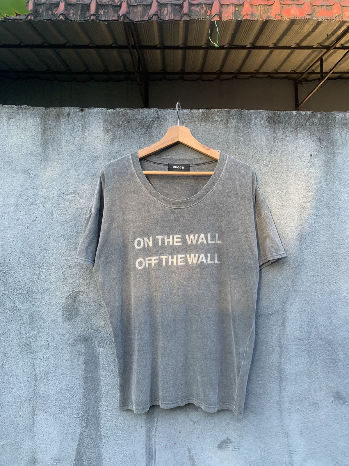 CABANE de ZUCCa Vintage CABANE DE ZUCCA “ON THE WALL OFF THE WALL FADED TEE Size US M / EU 48-50 / 2 - 1 Thumbnail