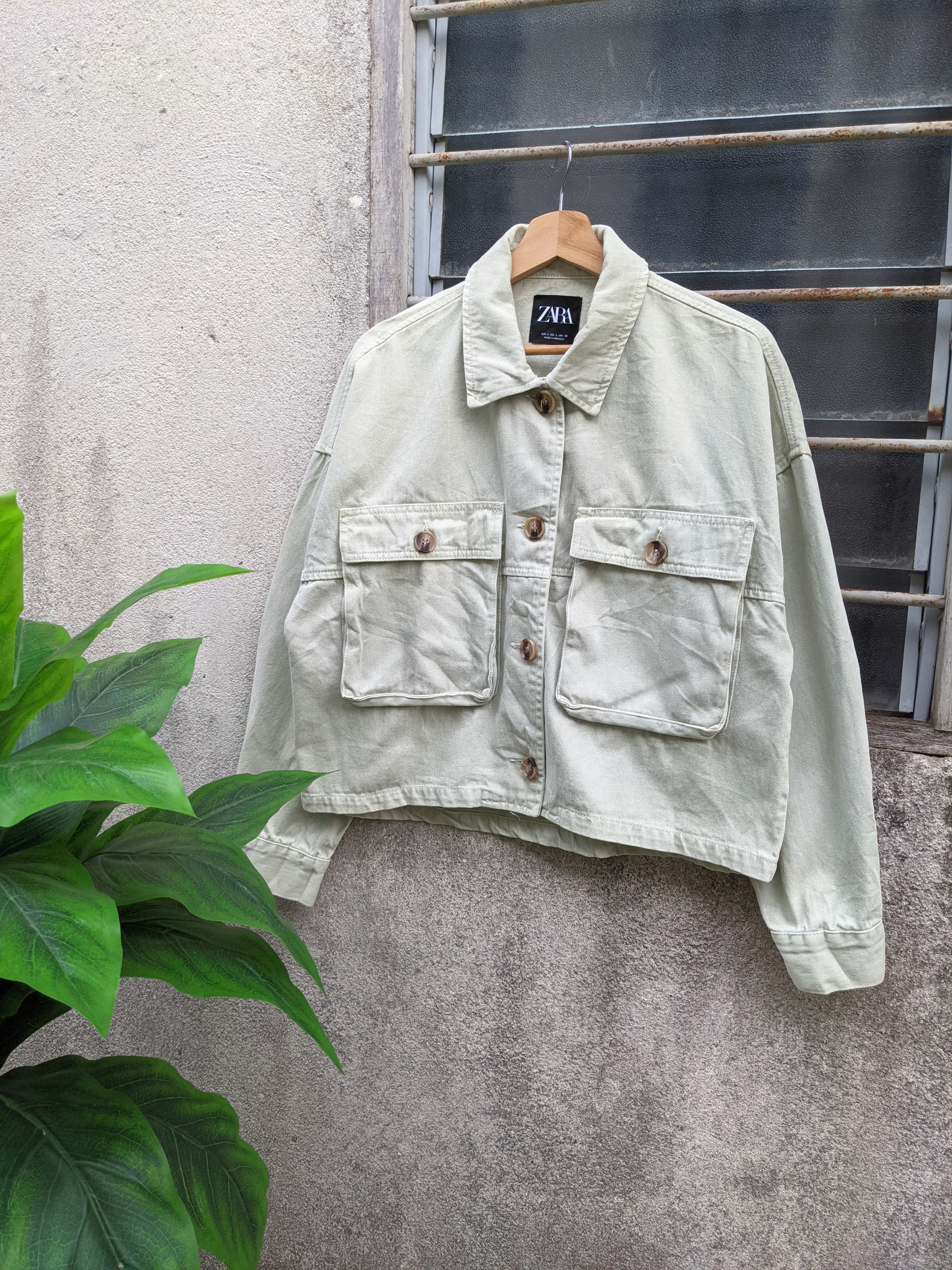 Zara green hotsell denim jacket