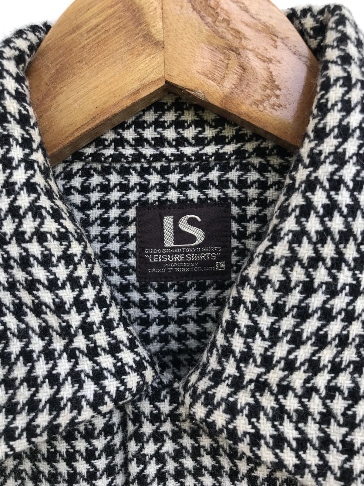 Japanese Brand Made In Japan LS Houndstooth Wool Button Down Shirts Size US L / EU 52-54 / 3 - 5 Thumbnail