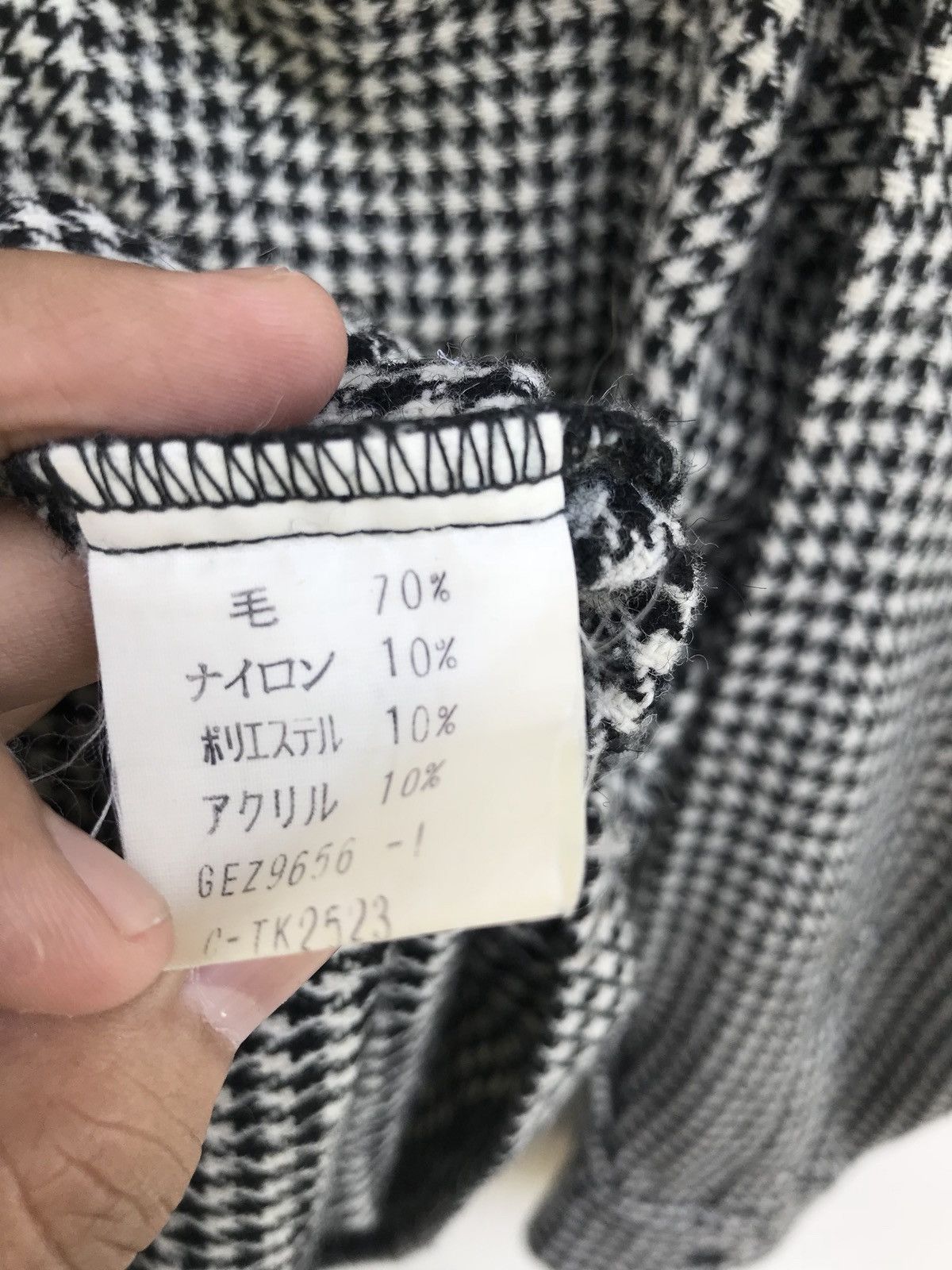 Japanese Brand Made In Japan LS Houndstooth Wool Button Down Shirts Size US L / EU 52-54 / 3 - 6 Thumbnail