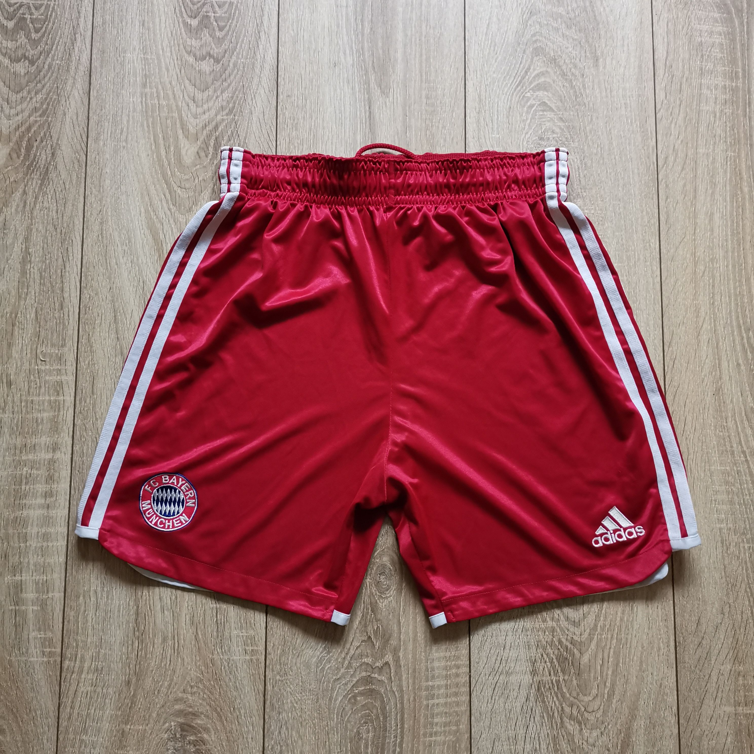 Adidas Adidas Bayern 2003 shorts home soccer football Size US 34 / EU 50 - 1 Thumbnail