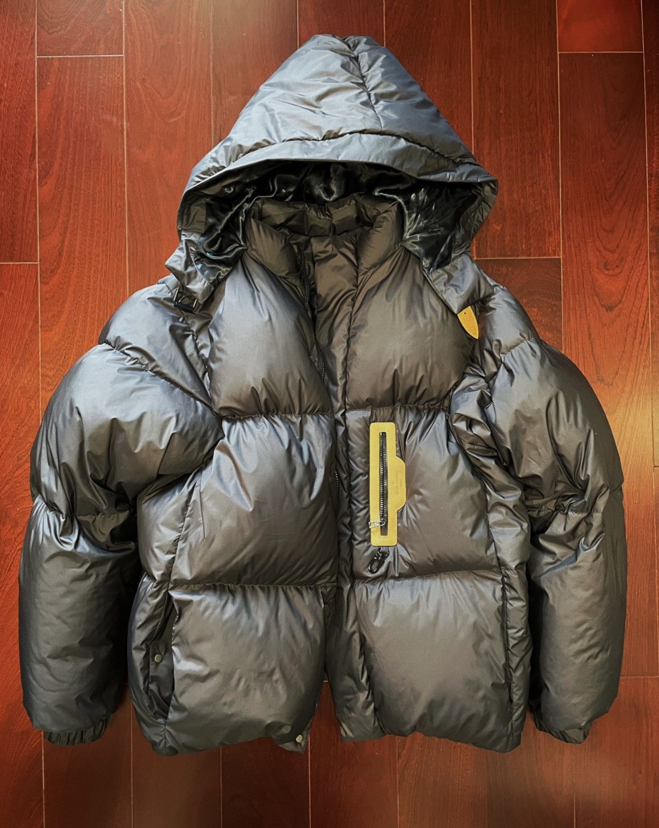 Louis Vuitton Louis Vuitton puffy heavy coat Size 52 Size US XL / EU 56 / 4 - 1 Thumbnail