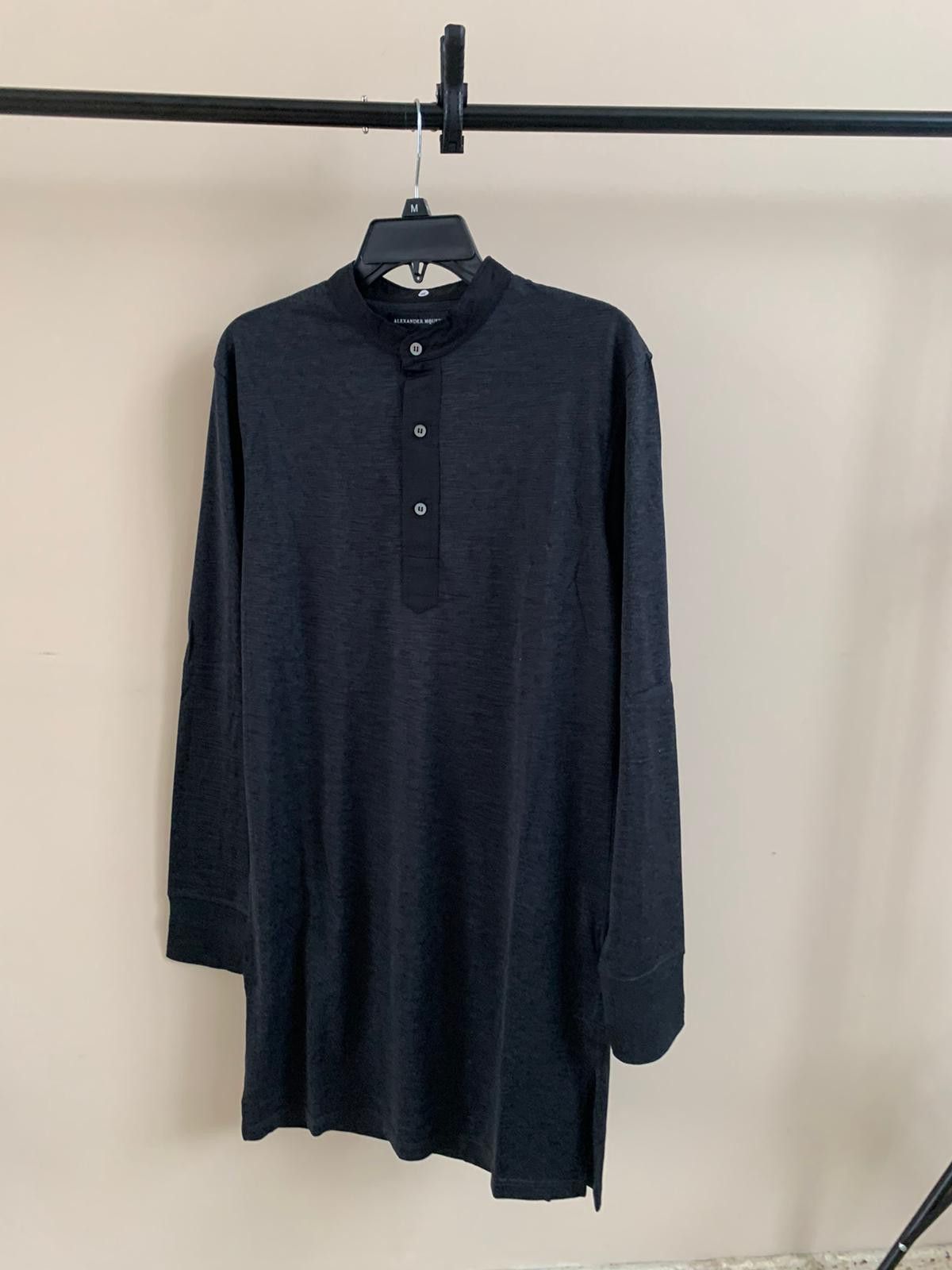 Alexander McQueen Long Shirt in Black Size US M / EU 48-50 / 2 - 1 Thumbnail