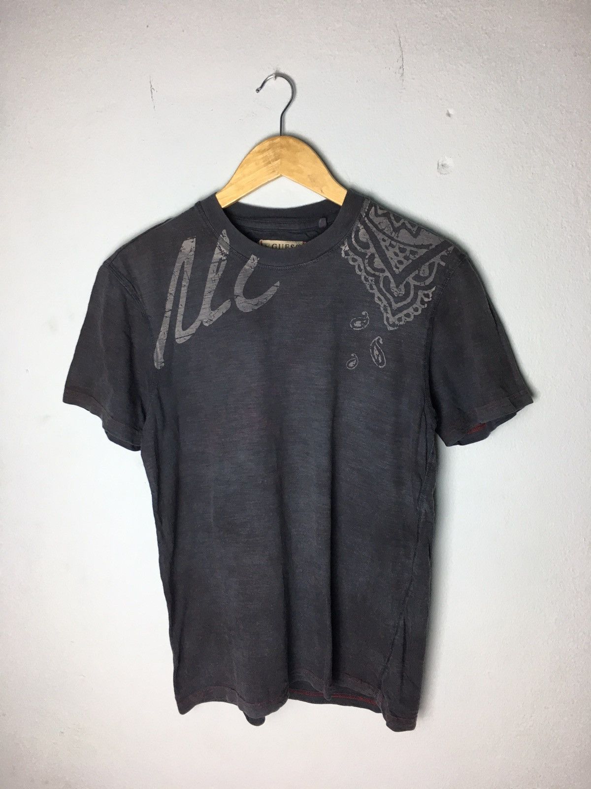 Guess × Vintage Guess Vintage Tee Shirt Size US M / EU 48-50 / 2 - 1 Thumbnail