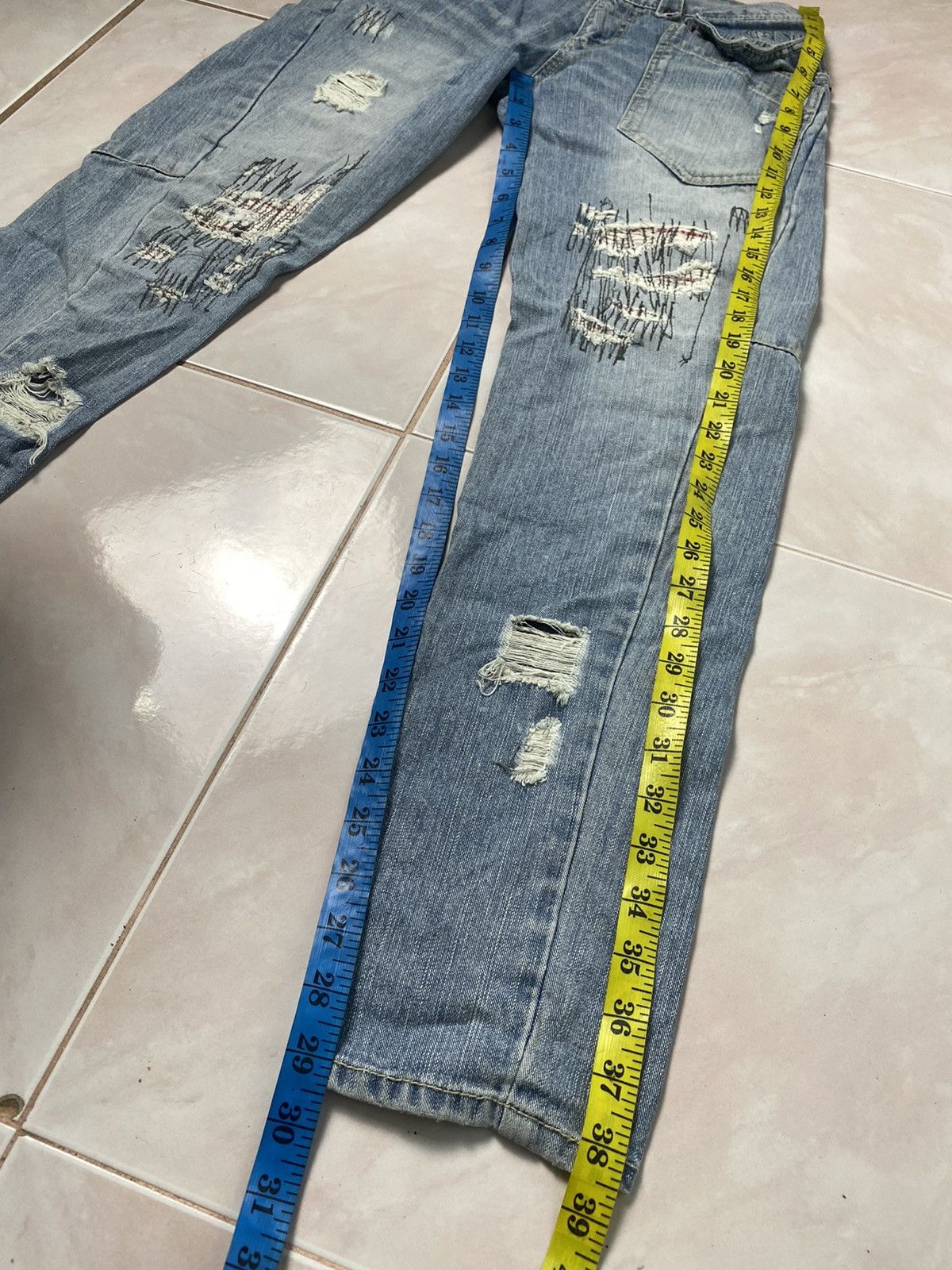 Japanese Brand Distressed Denim Design Pant Size US 30 / EU 46 - 15 Thumbnail