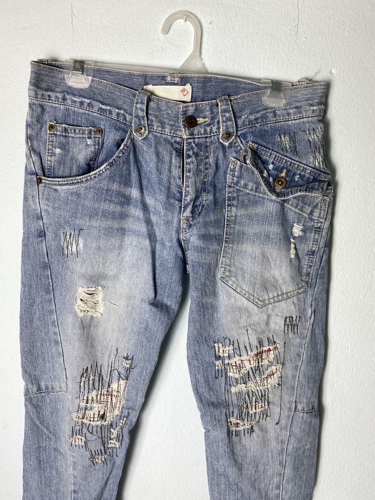 Japanese Brand Distressed Denim Design Pant Size US 30 / EU 46 - 2 Thumbnail