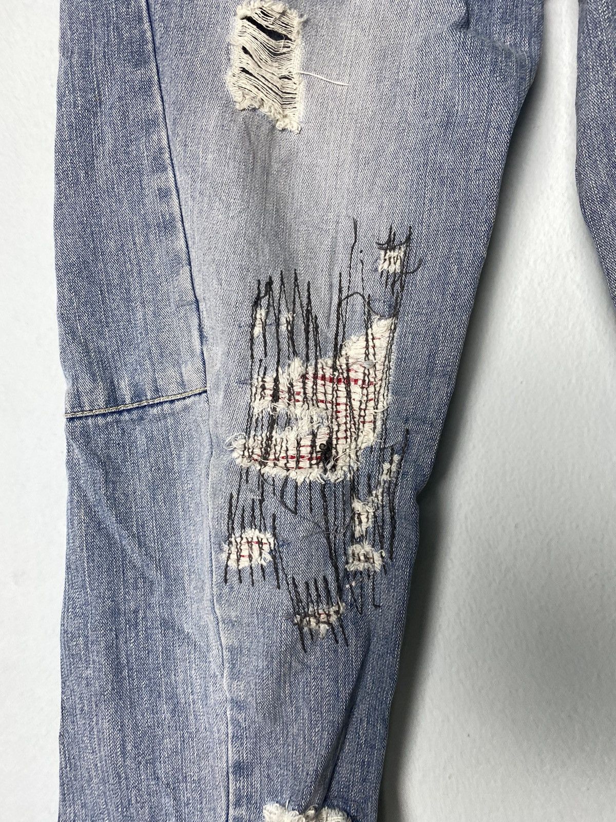 Japanese Brand Distressed Denim Design Pant Size US 30 / EU 46 - 7 Thumbnail