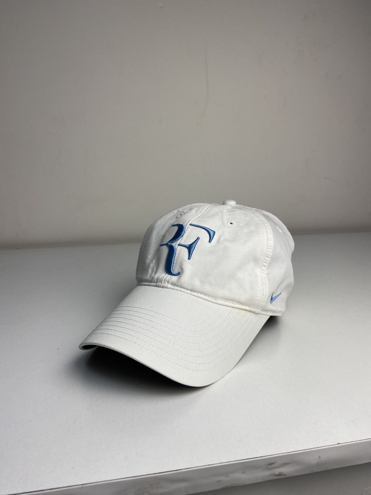 Roger federer white hat sales