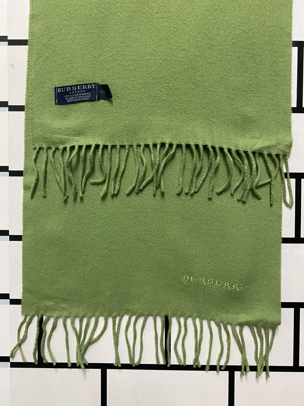 Burberry × Designer BURBERRY 100% Cashmere Muffler/Scarf Size ONE SIZE - 3 Thumbnail