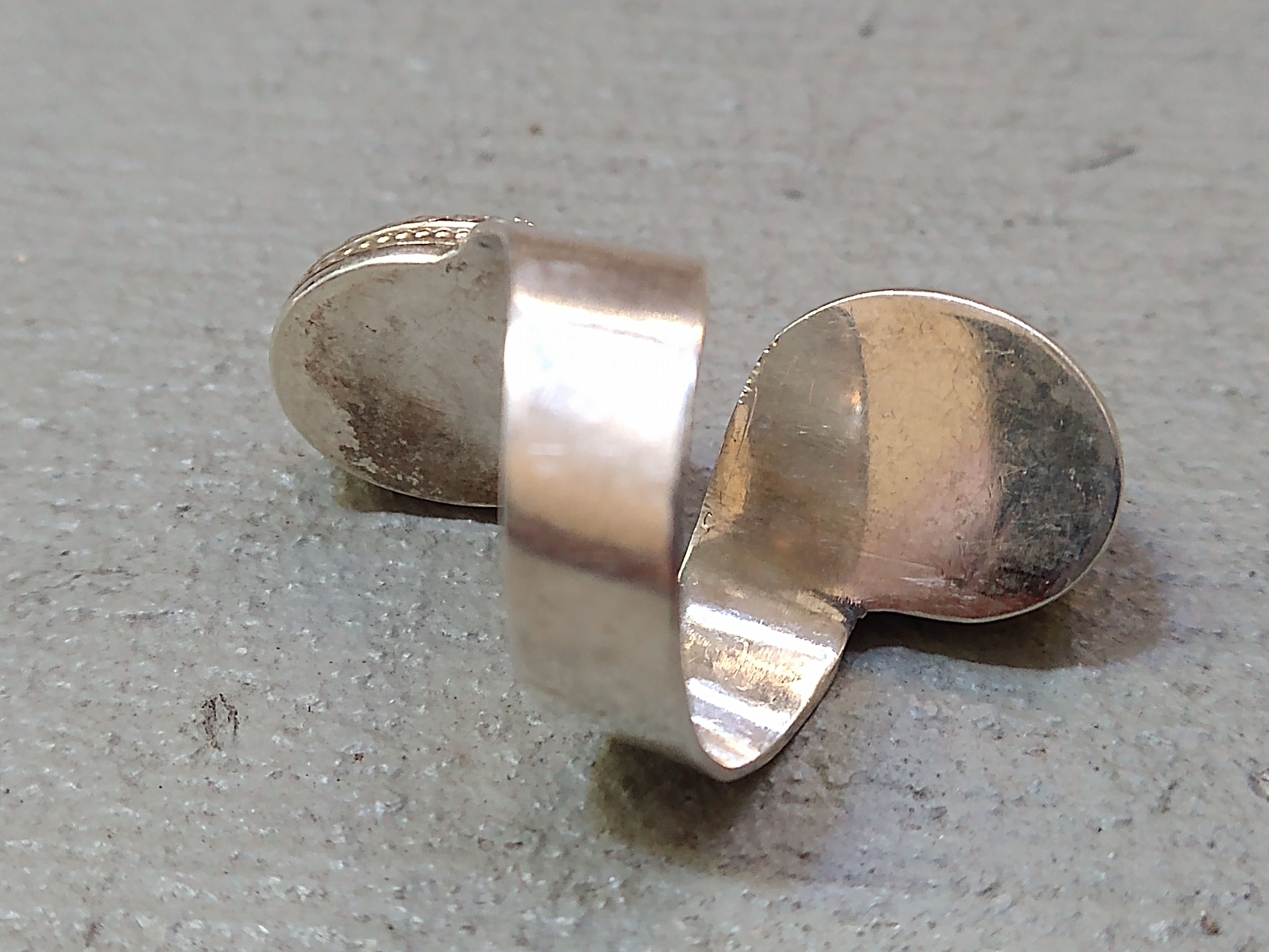 Jewelry × Vintage Vintage Sterling Silver Ring Tigers Eye Size 8 Brown Oval Size ONE SIZE - 9 Thumbnail