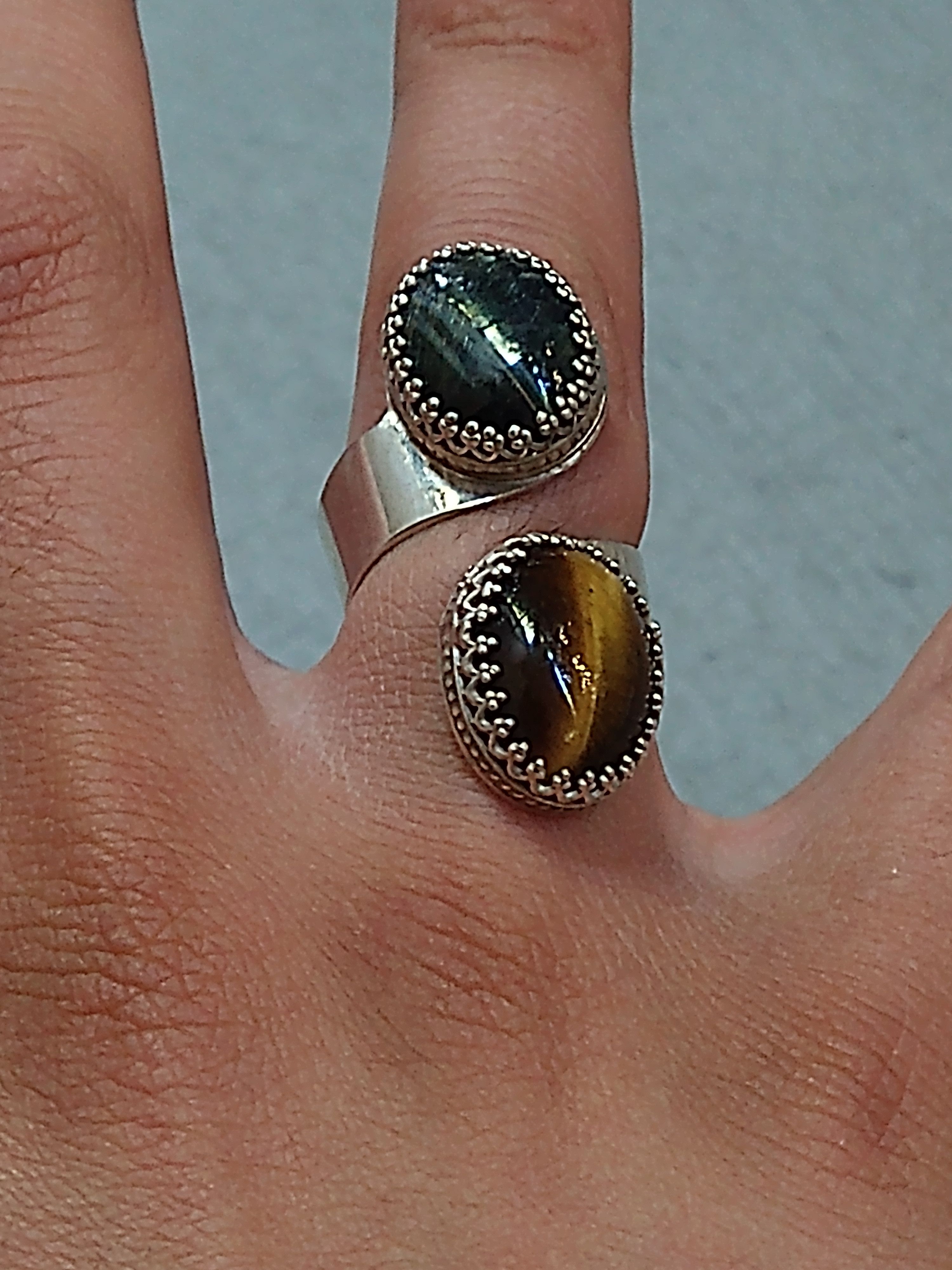 Jewelry × Vintage Vintage Sterling Silver Ring Tigers Eye Size 8 Brown Oval Size ONE SIZE - 10 Thumbnail