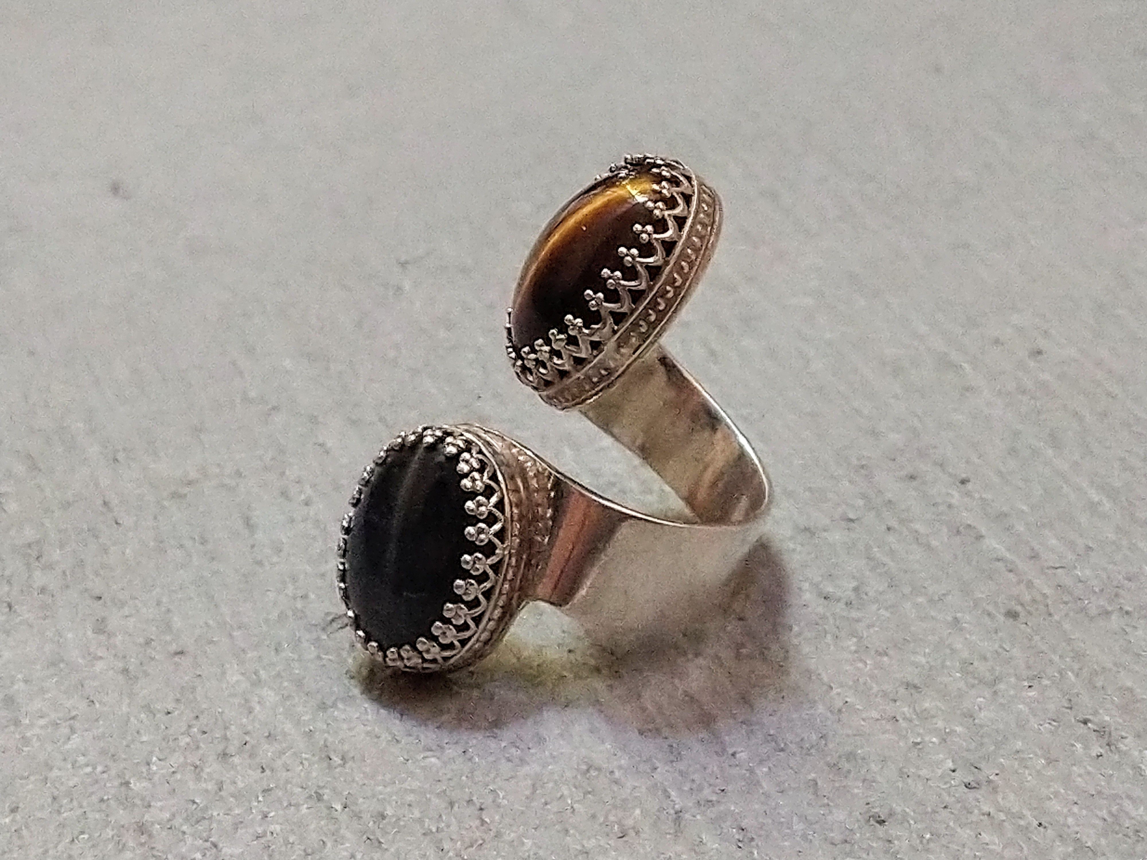 Jewelry × Vintage Vintage Sterling Silver Ring Tigers Eye Size 8 Brown Oval Size ONE SIZE - 2 Thumbnail