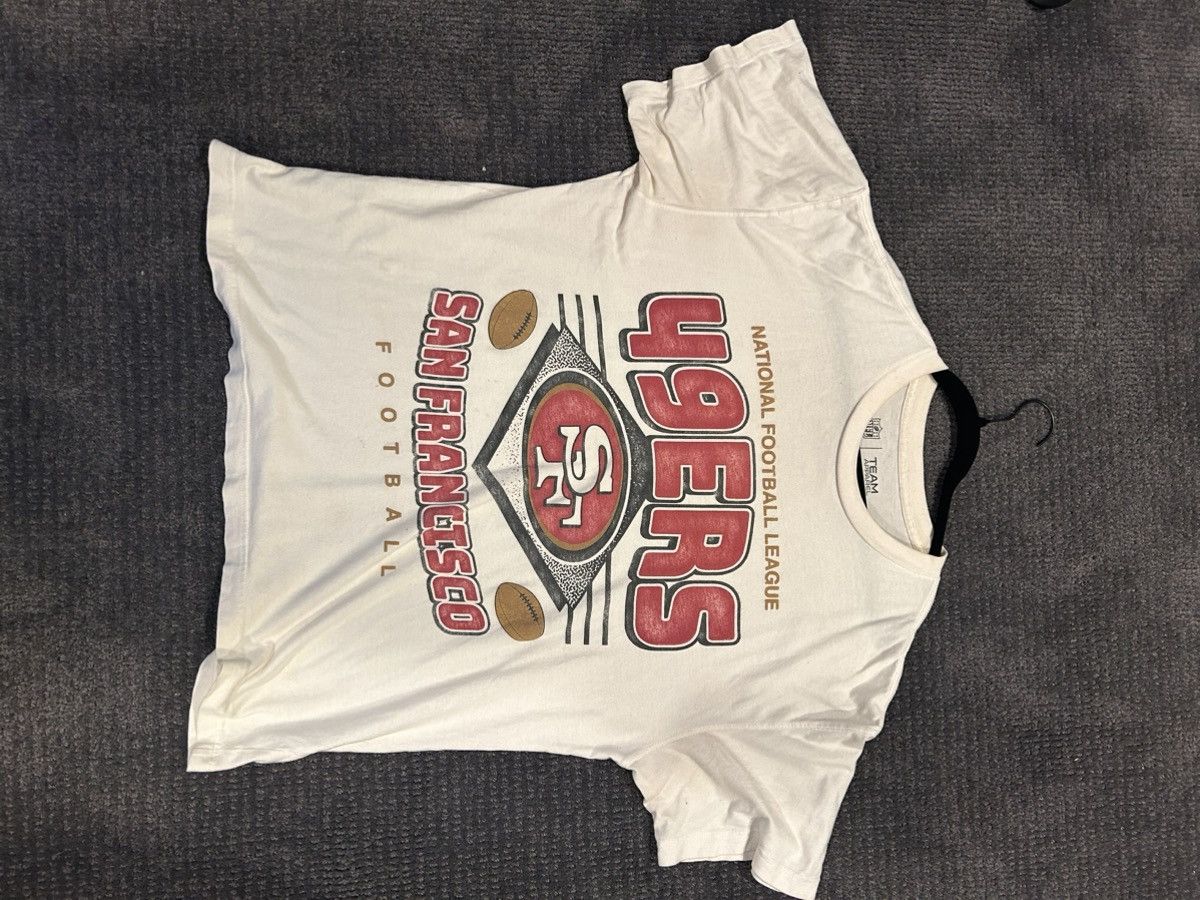 Official Abercrombie Clothing Store Shop Merch San Francisco 49ers Graphic  Hooded Sweatshirt - AFCMerch